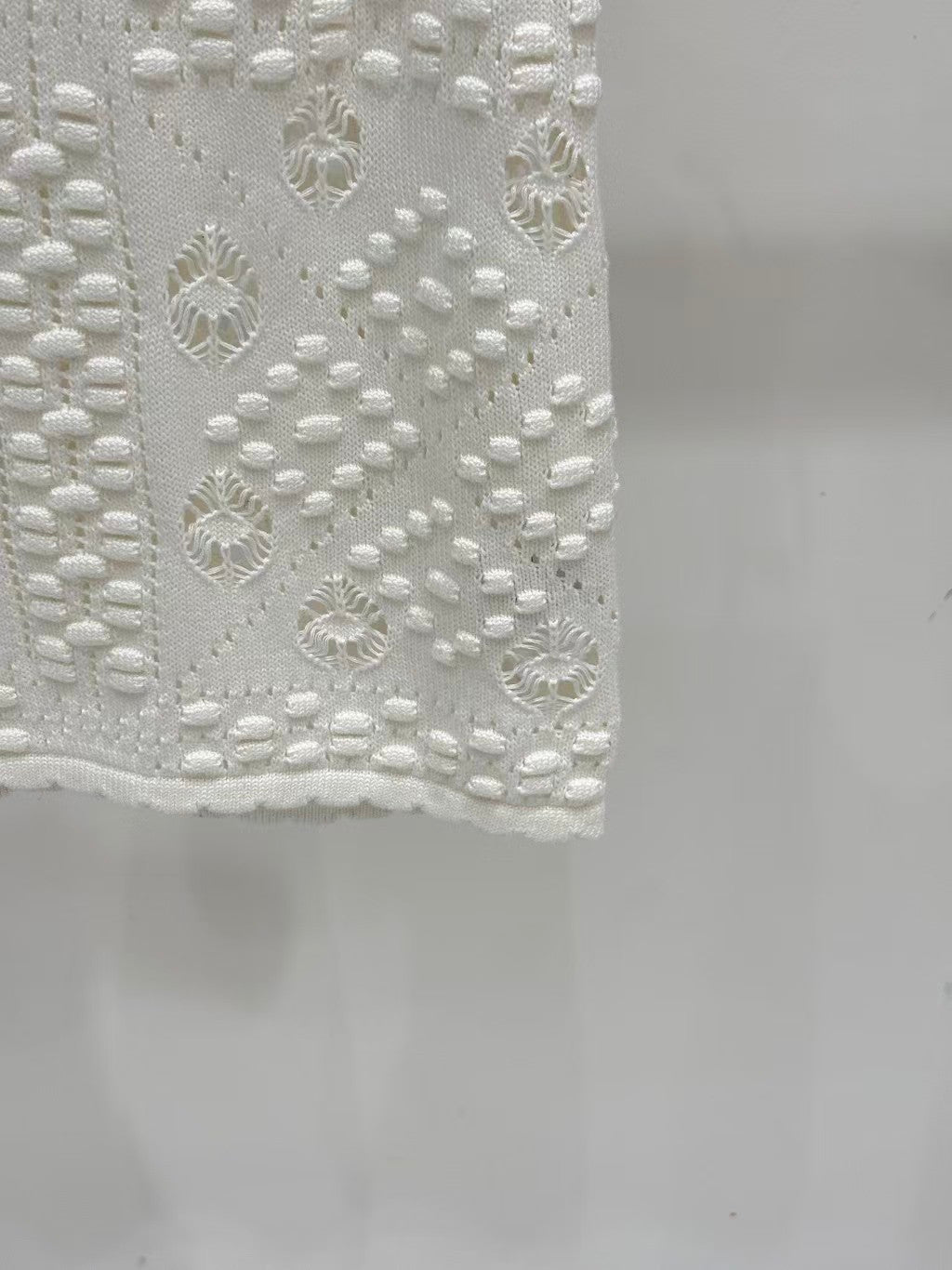 26 New Letter Logo Embroidered Jacquard Knit Vest