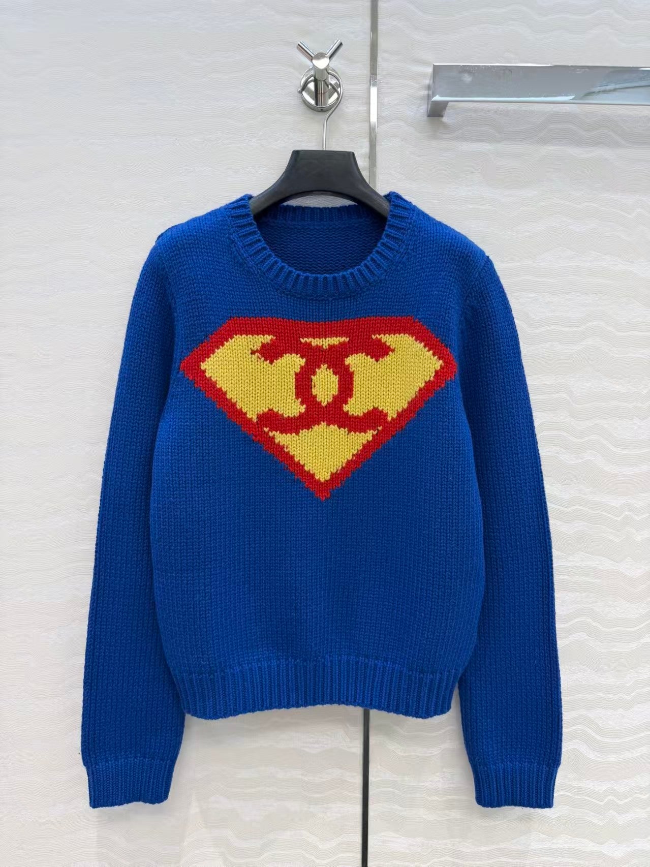 26 New Superman Sweater