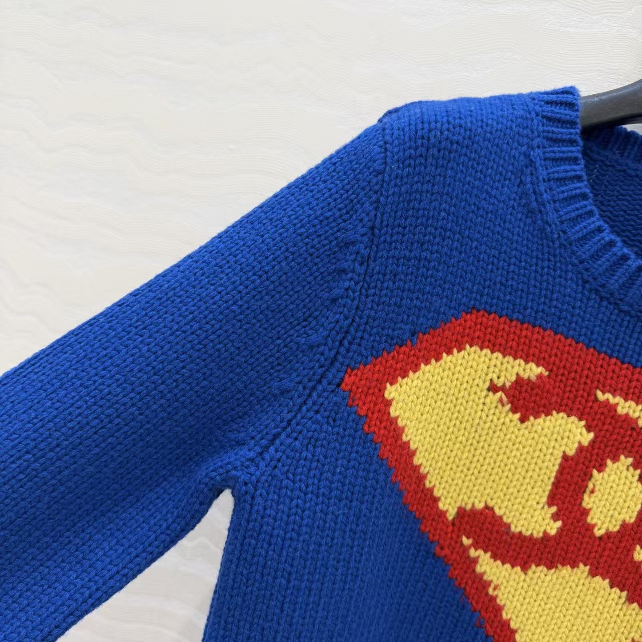 26 New Superman Sweater