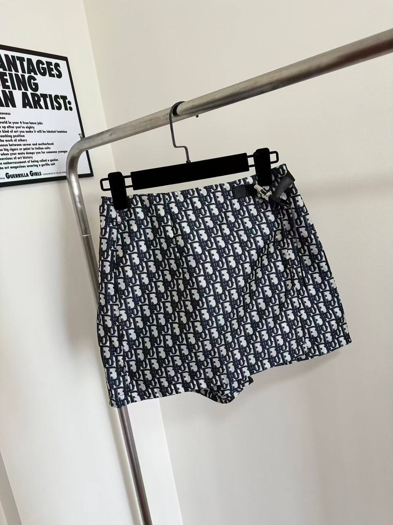 26 New Season Letter Logo Jacquard Skirt