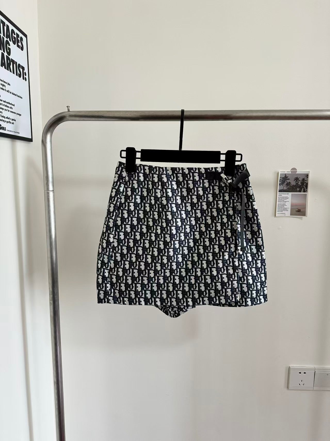 26 New Season Letter Logo Jacquard Skirt