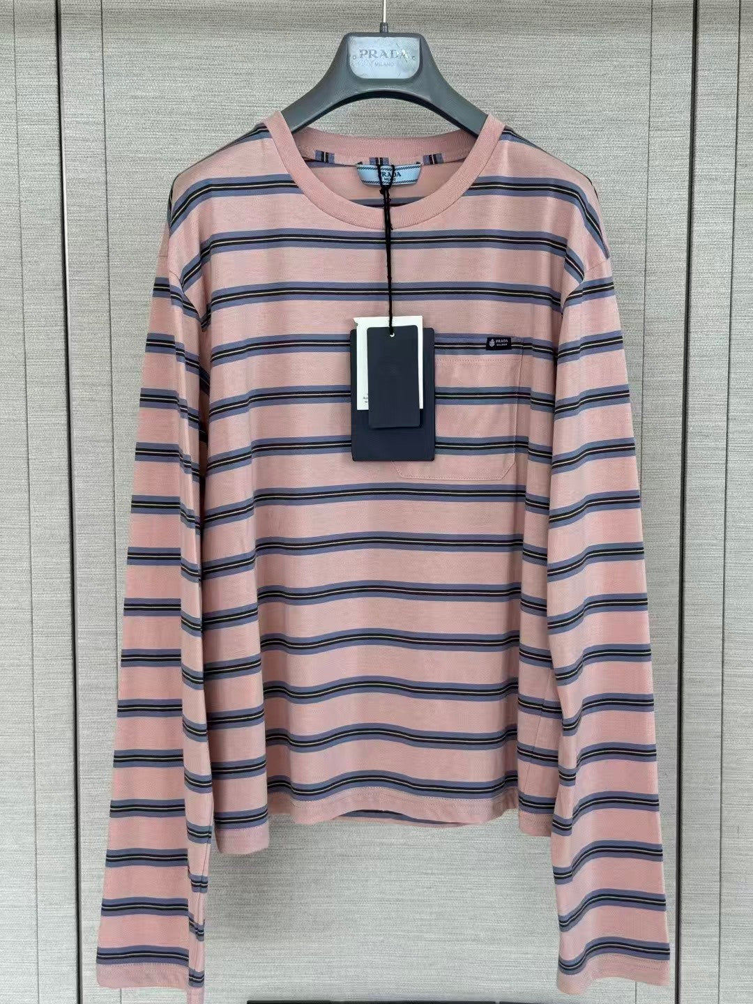 26 New pink striped top