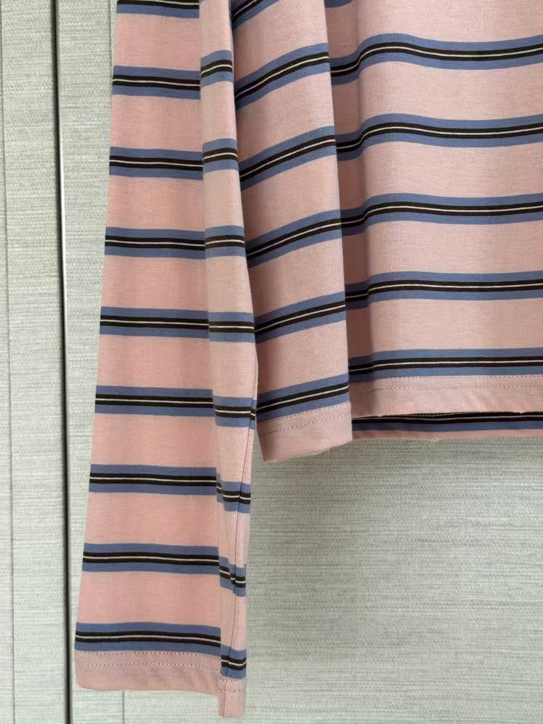 26 New pink striped top