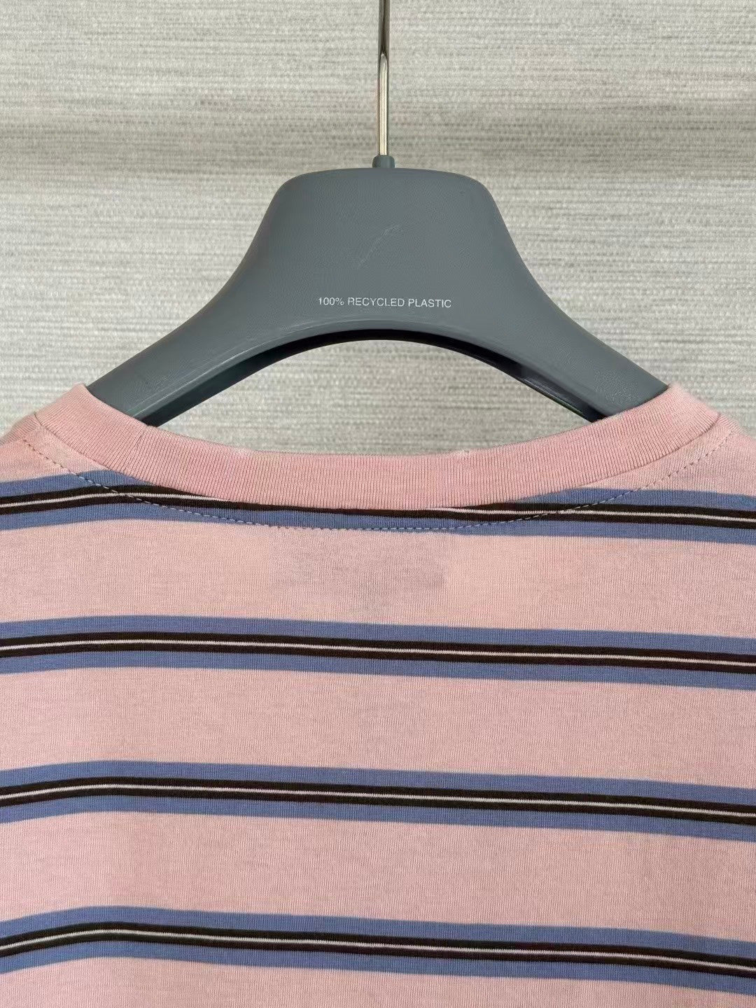 26 New pink striped top
