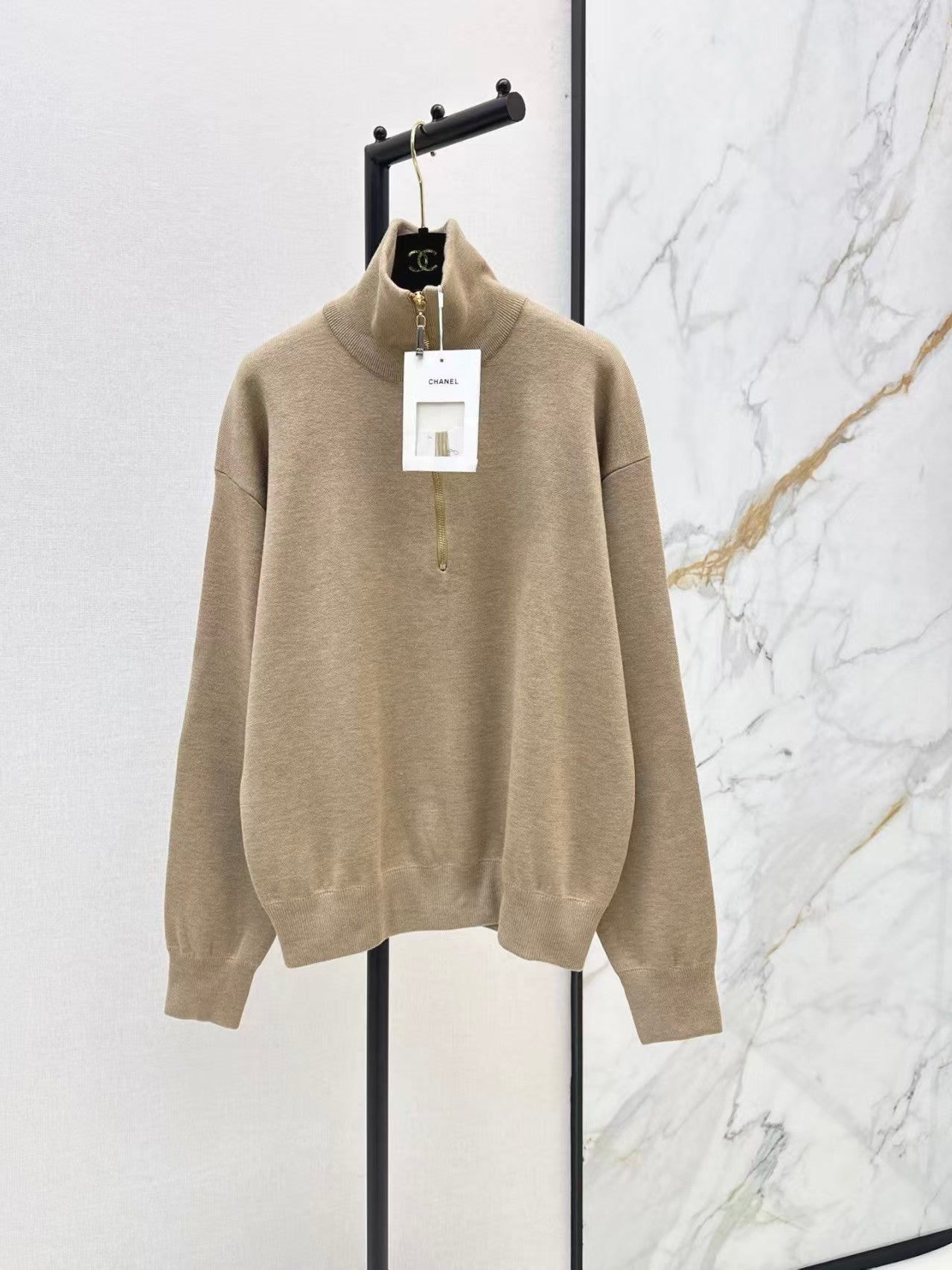26 New Zip-Up Knit Sweatshirt