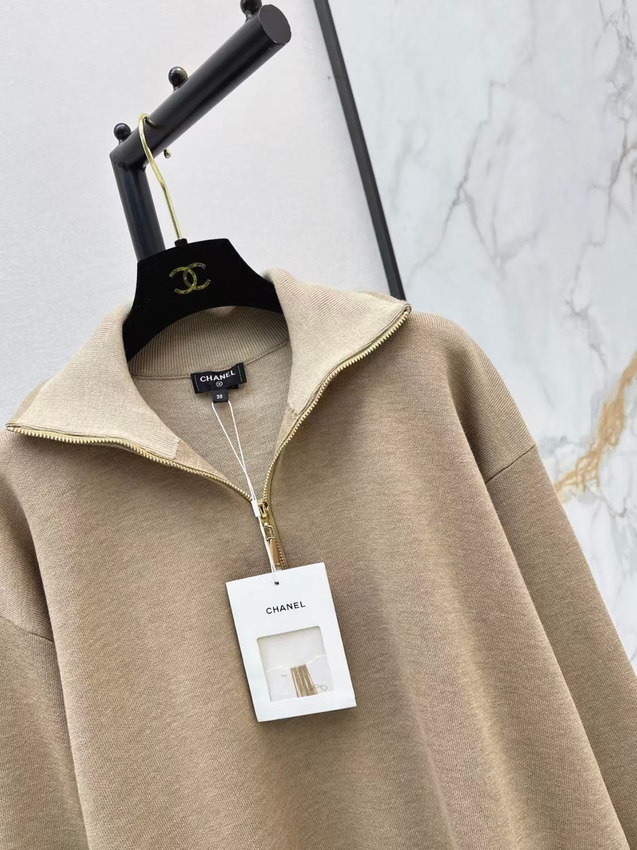 26 New Zip-Up Knit Sweatshirt