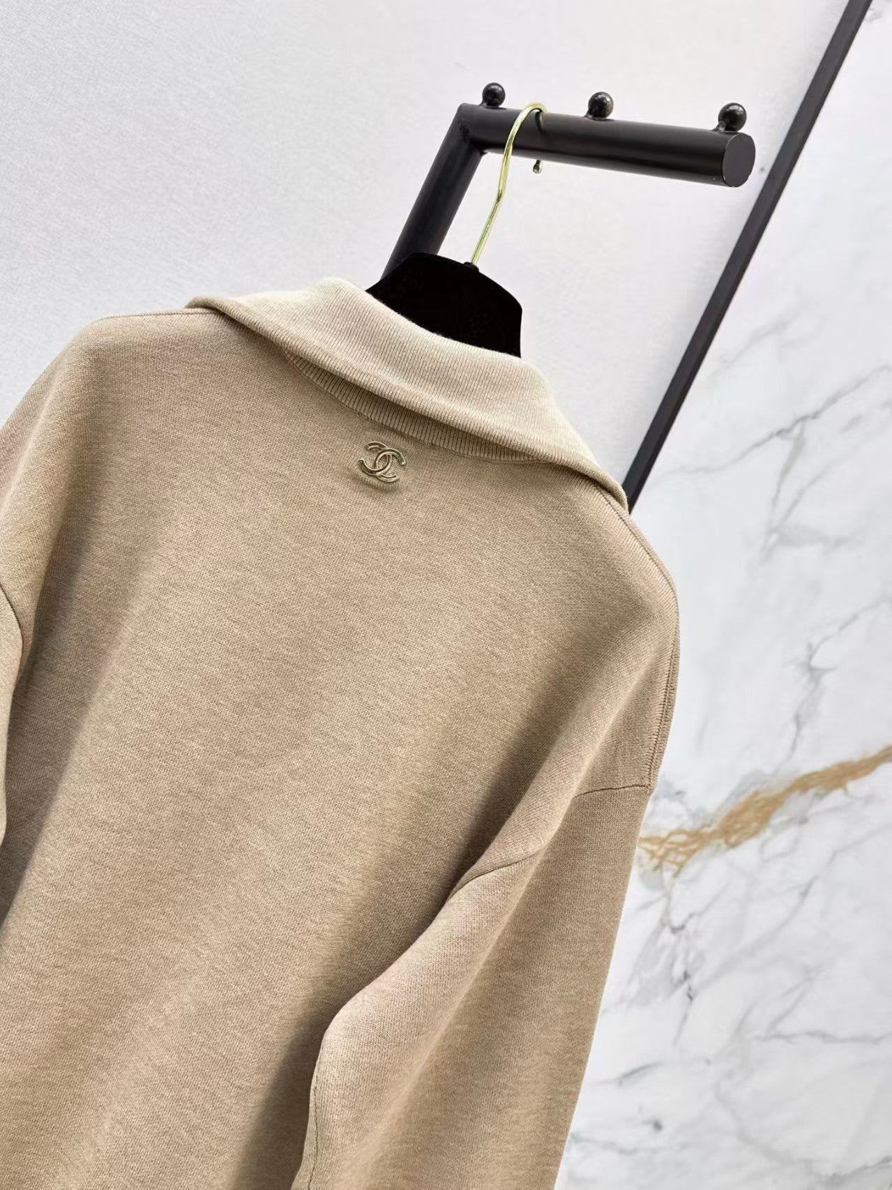 26 New Zip-Up Knit Sweatshirt