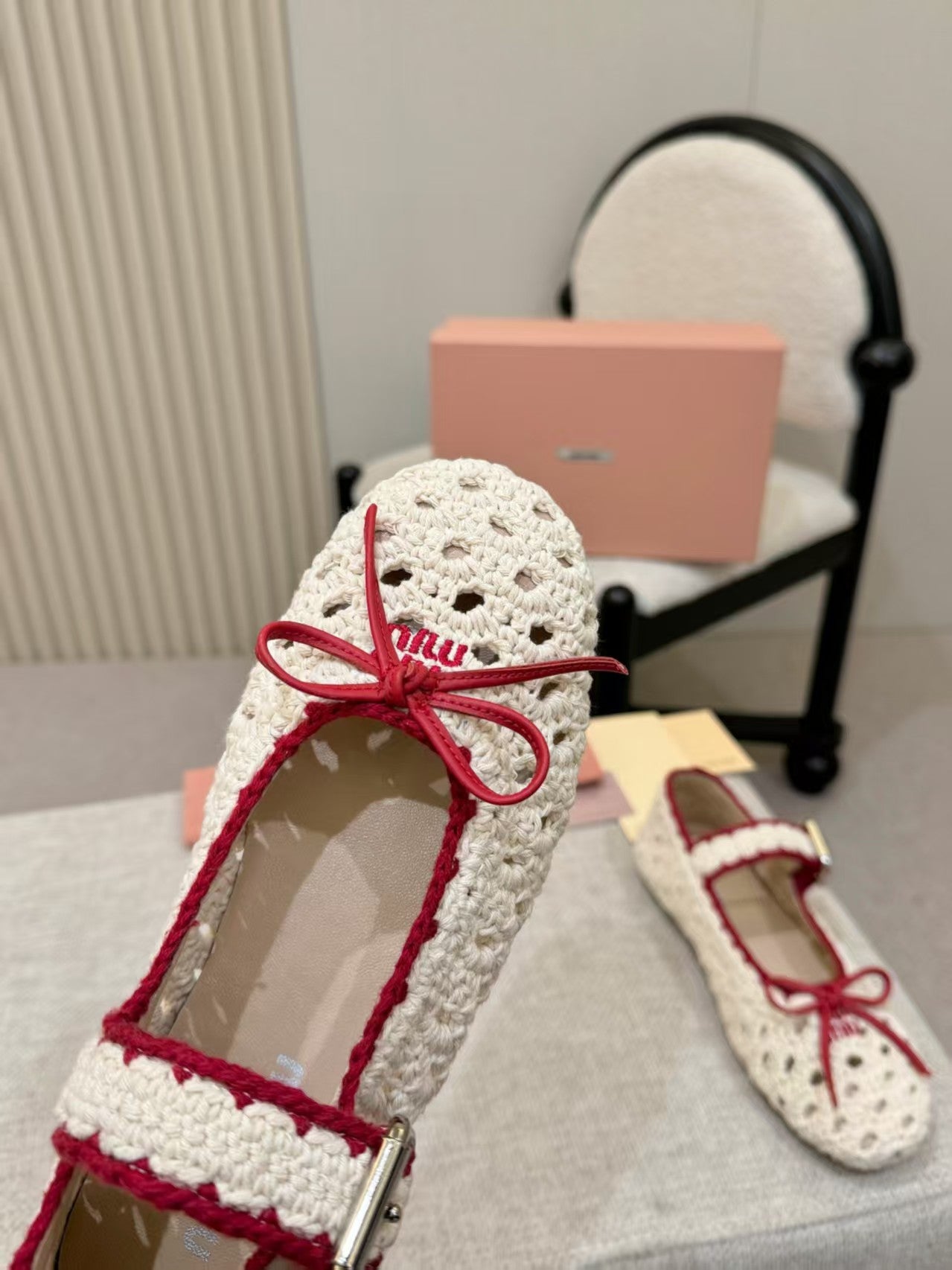 26 New Style Girlish-Vibe Crochet Cut-Out Shoes