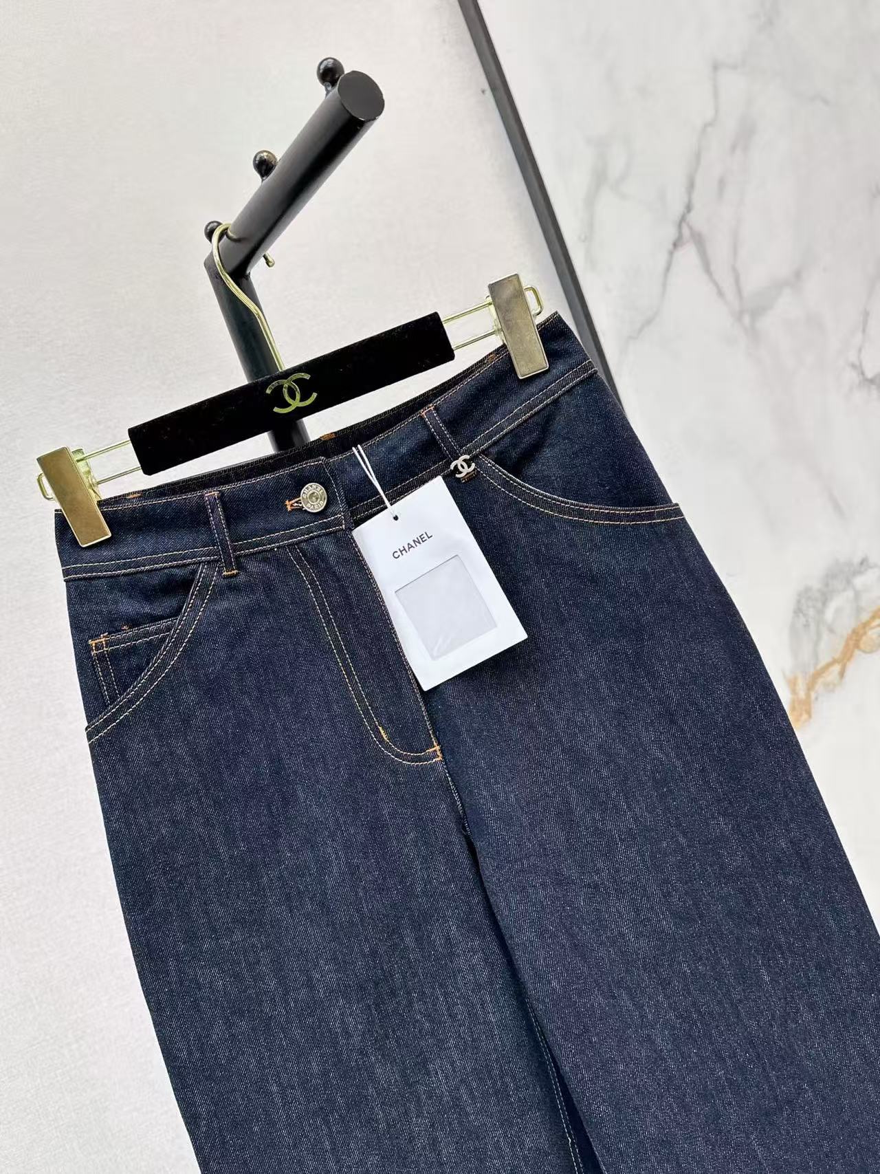 26 New Style Jeans
