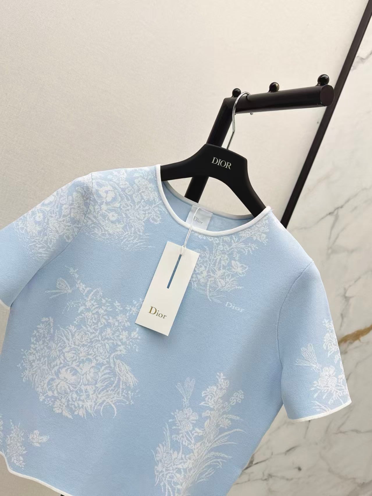 26 New Jacquard Short-Sleeve Knit Top