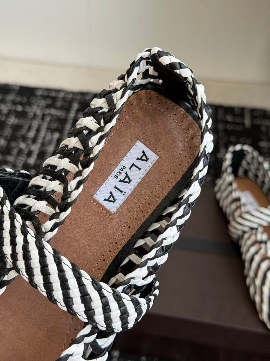 26 New Woven Mesh Shoes