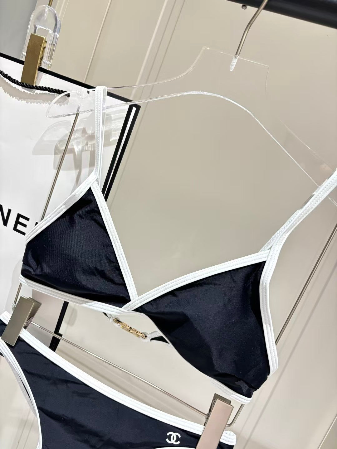 26 New Black and White Bikini