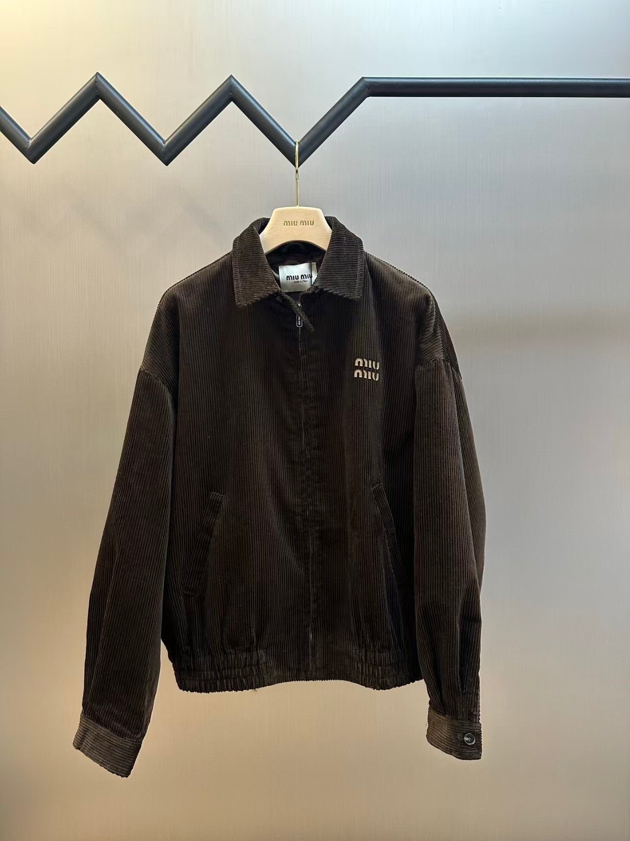 26 New Letter-Embroidered Corduroy Jacket