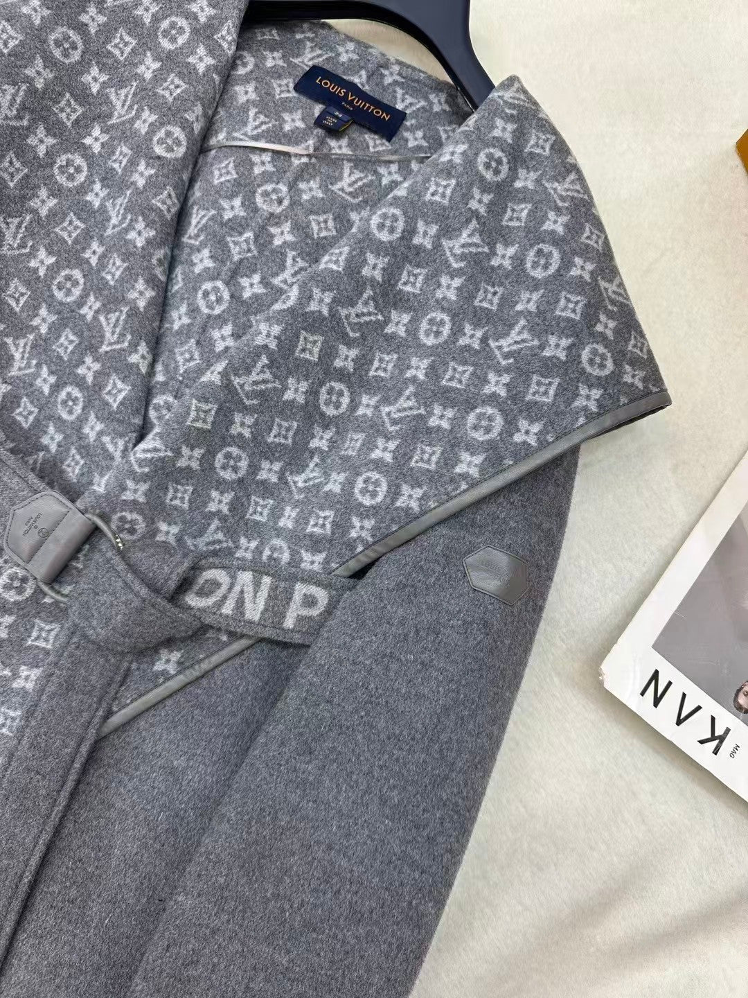 26FW New Reversible Hooded Floral Coat