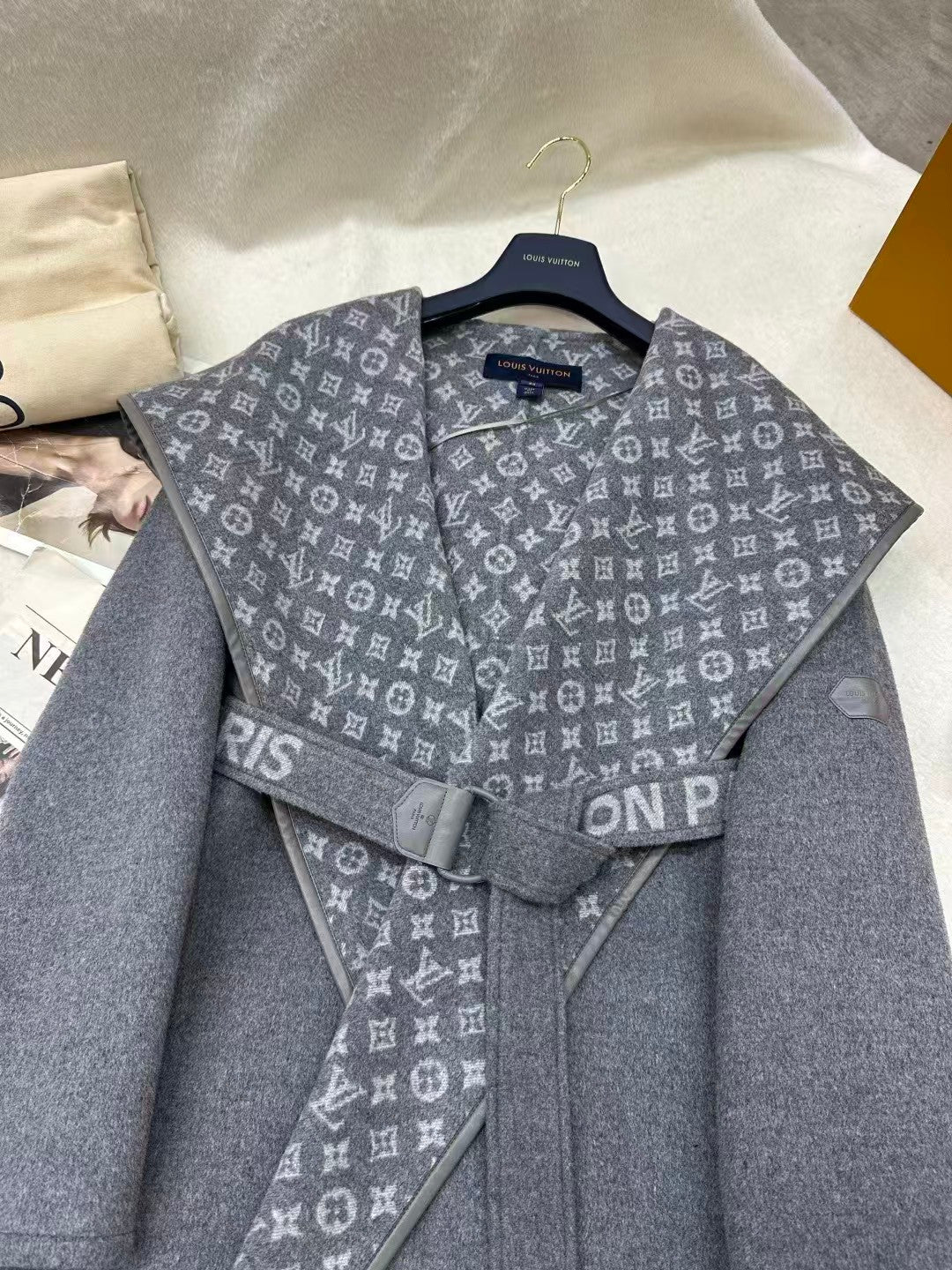 26FW New Reversible Hooded Floral Coat