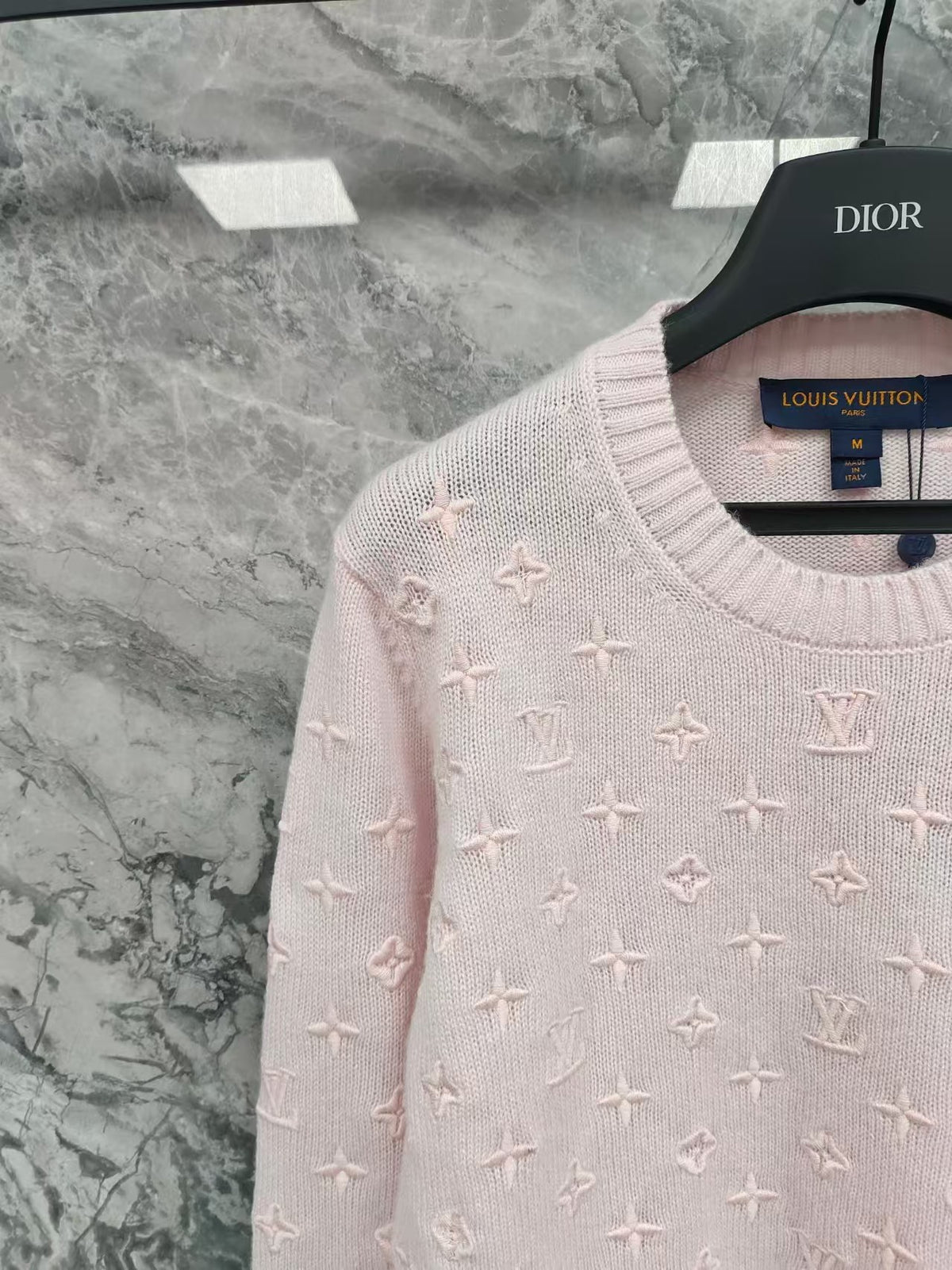 26FW New Embroidered Knit Long-Sleeved Top