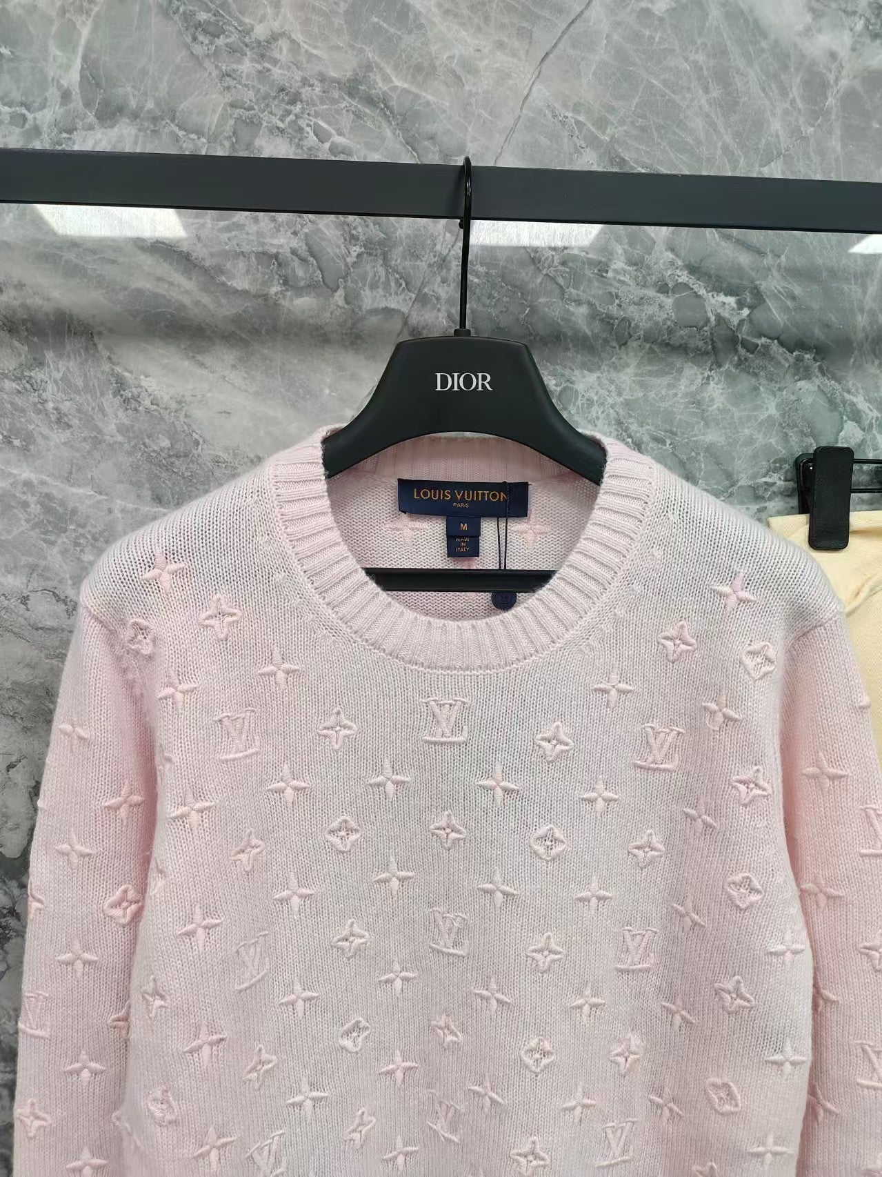 26FW New Embroidered Knit Long-Sleeved Top