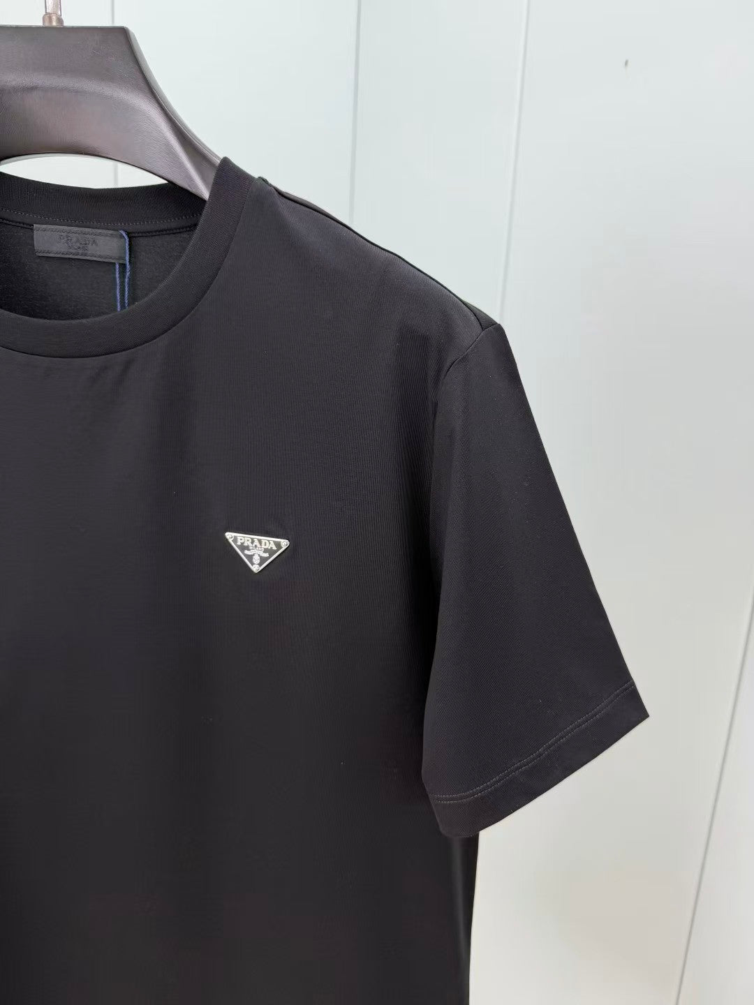 26 Metal Triangle Logo T-shirt