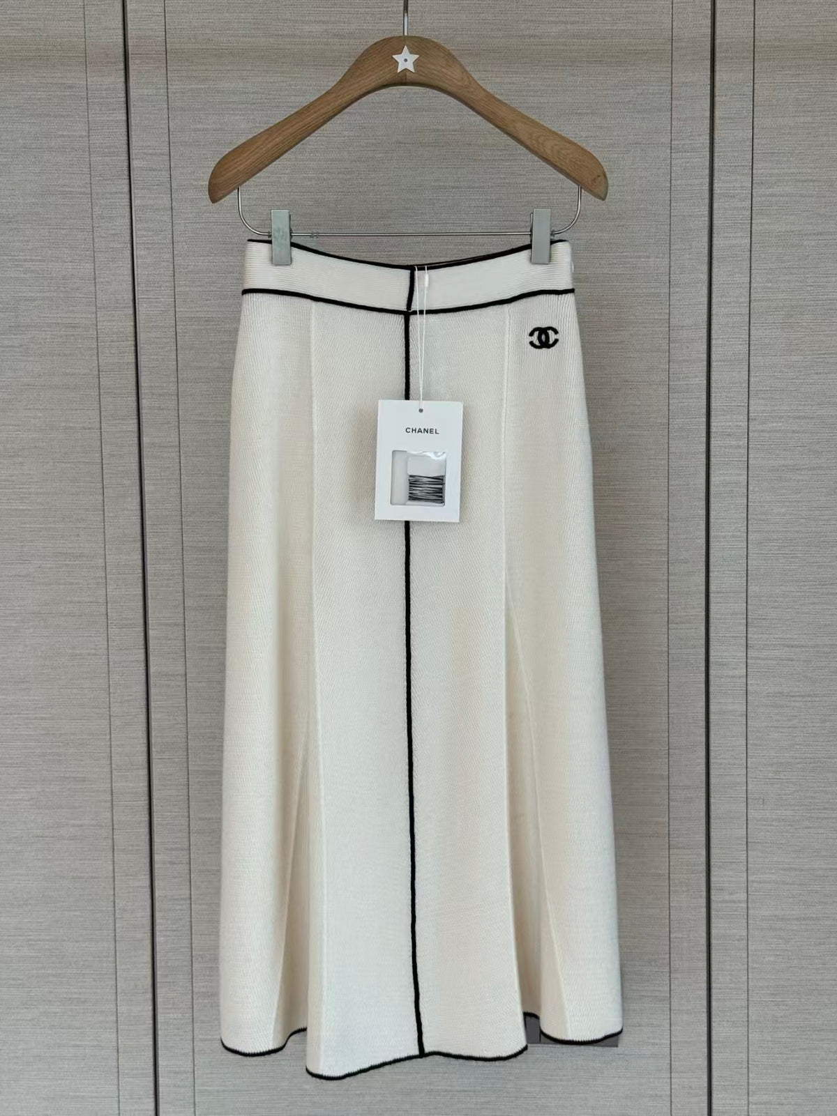 26FW NEW Off-white Knitted Midi Skirt