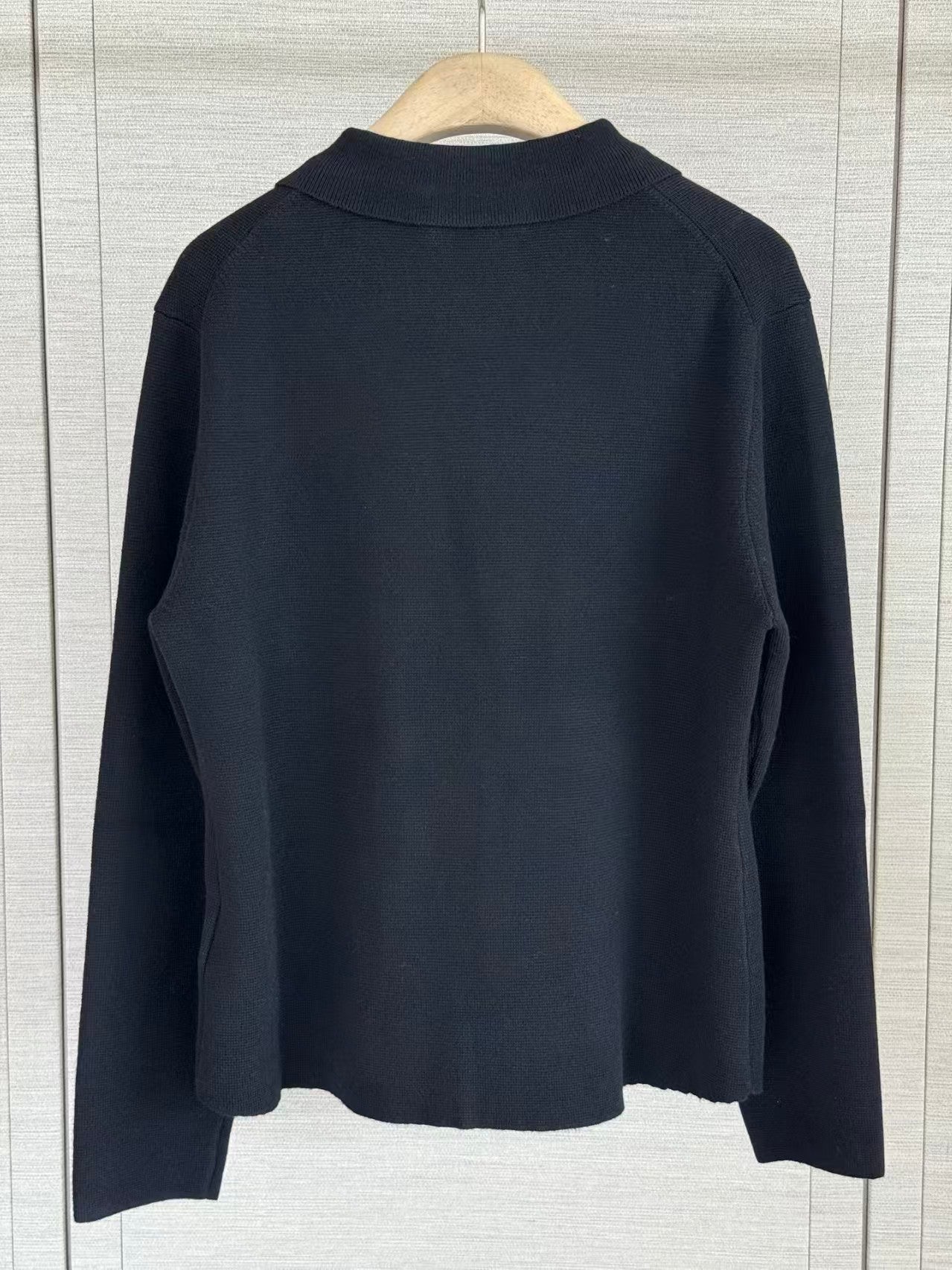 26fw New Black Collared Knit Cardigan