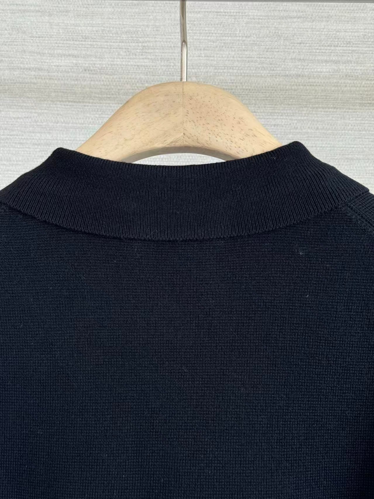 26fw New Black Collared Knit Cardigan