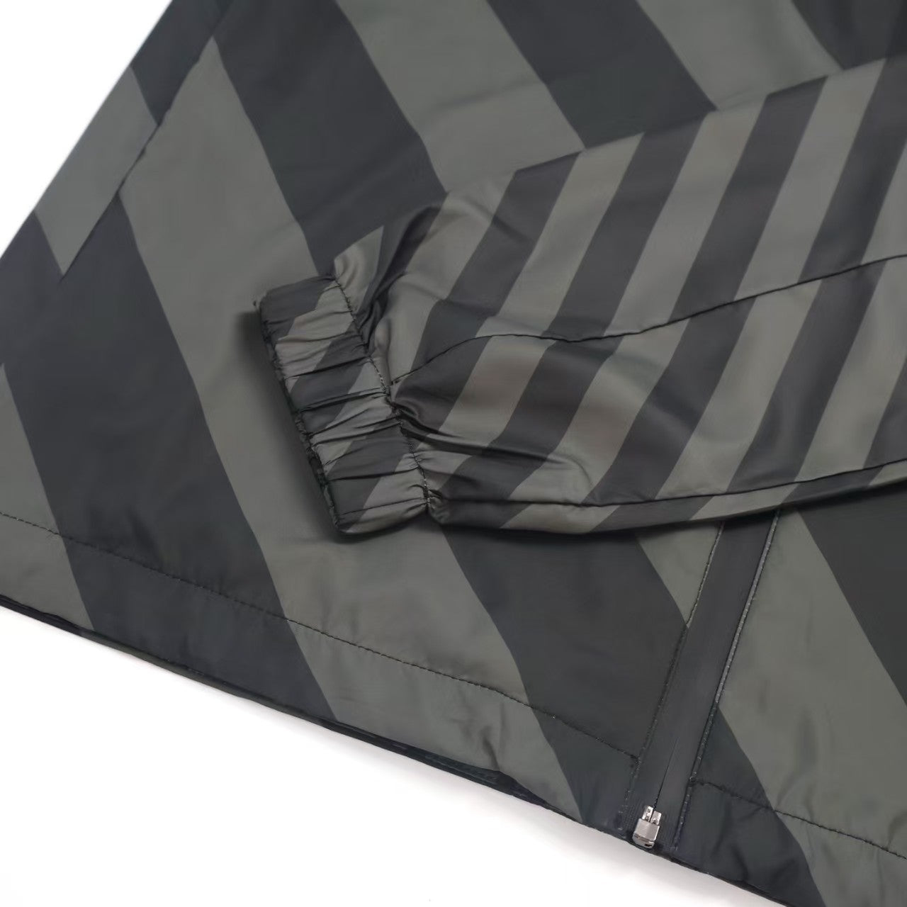 26 New Reversible Hooded Jacket