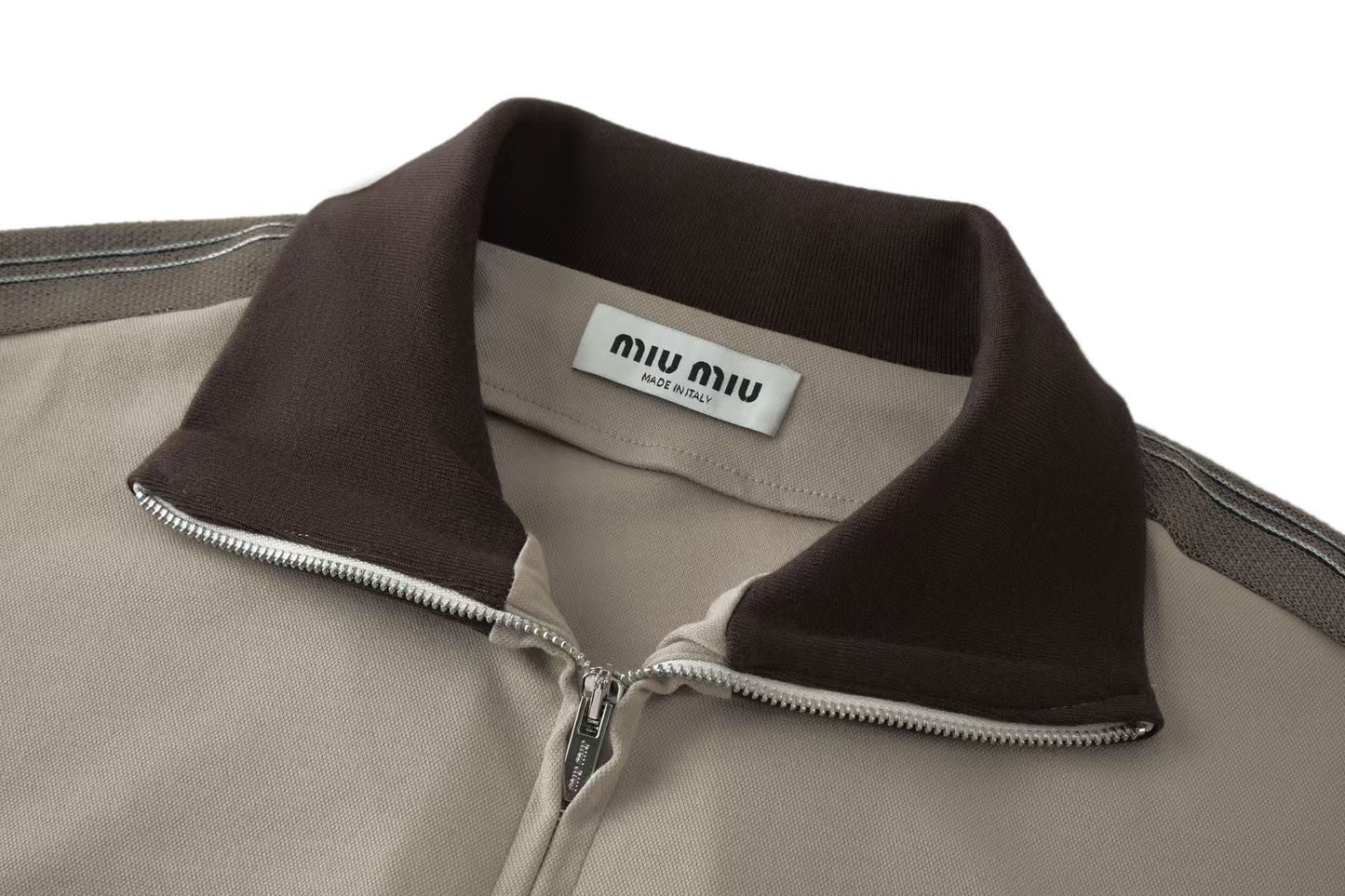 26 New Style Lapel Embroidered Fabric Jacket