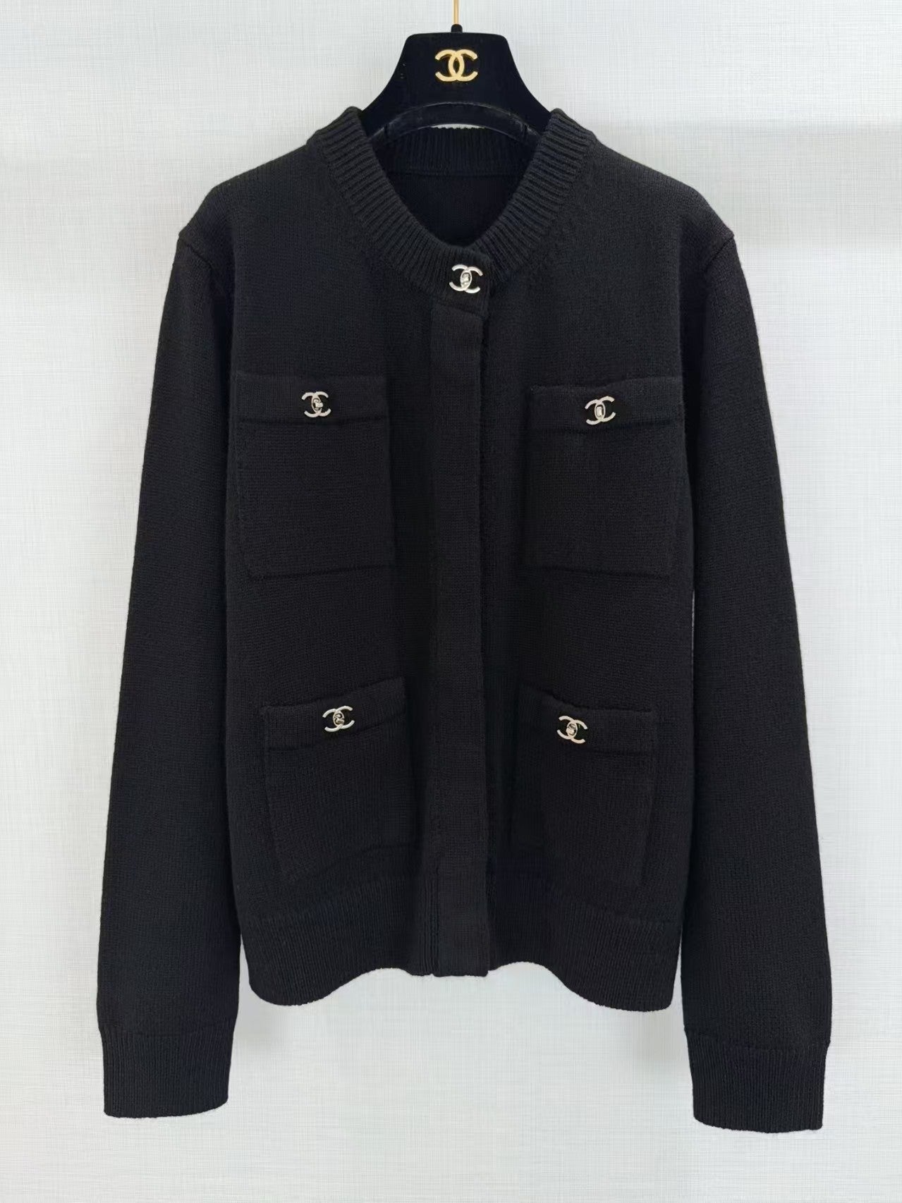 26FW New Backpack Button Wool Cardigan