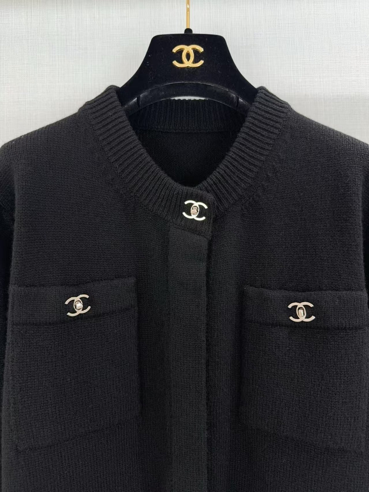 26FW New Backpack Button Wool Cardigan