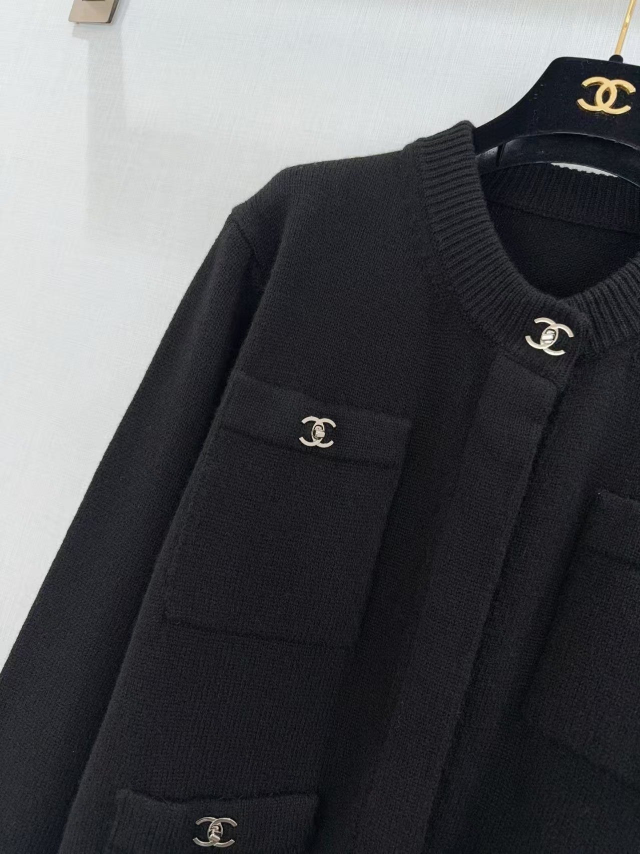 26FW New Backpack Button Wool Cardigan