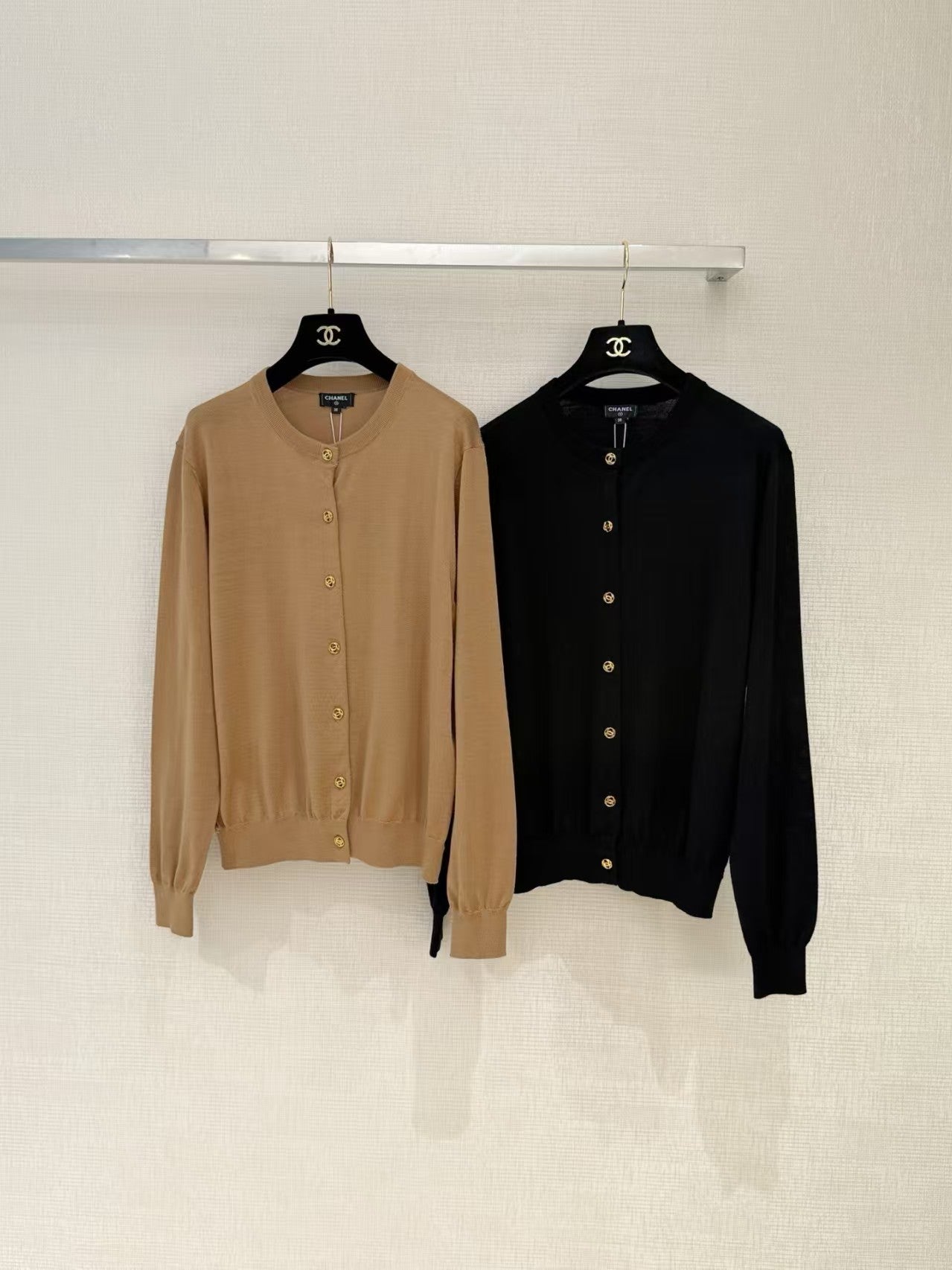 26FW New Crew Neck Knit Cardigan