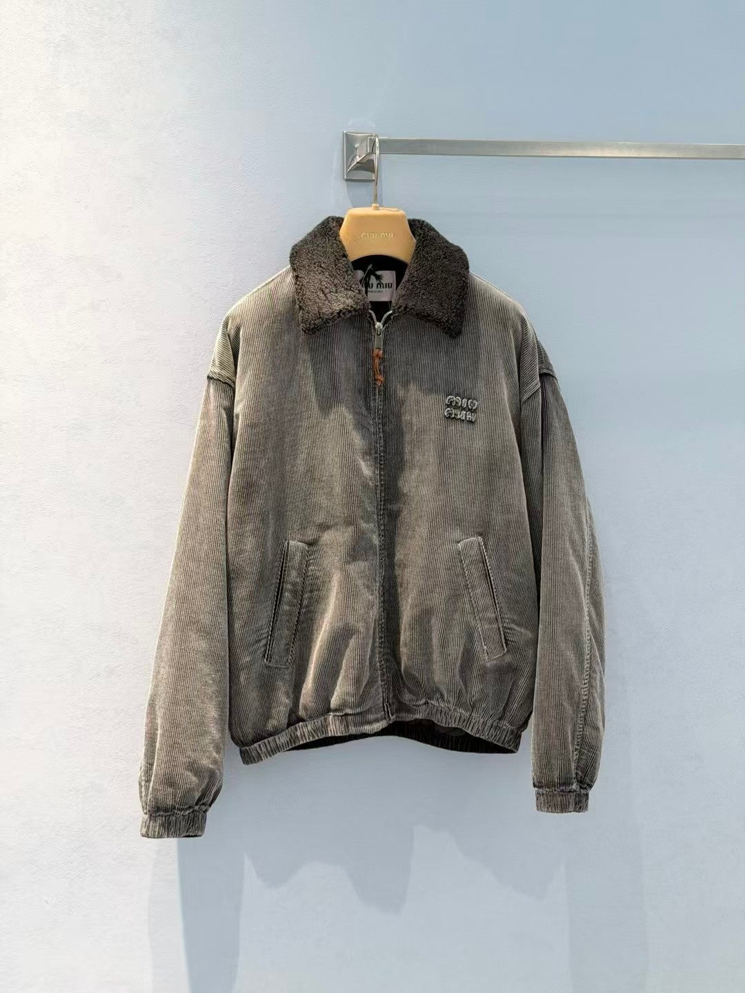 26FW New Velvet-Lined Denim Padded Jacket with Wool Collar