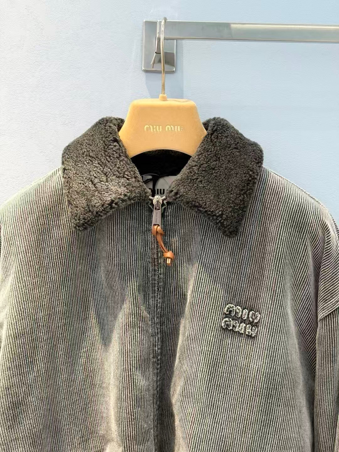 26FW New Velvet-Lined Denim Padded Jacket with Wool Collar