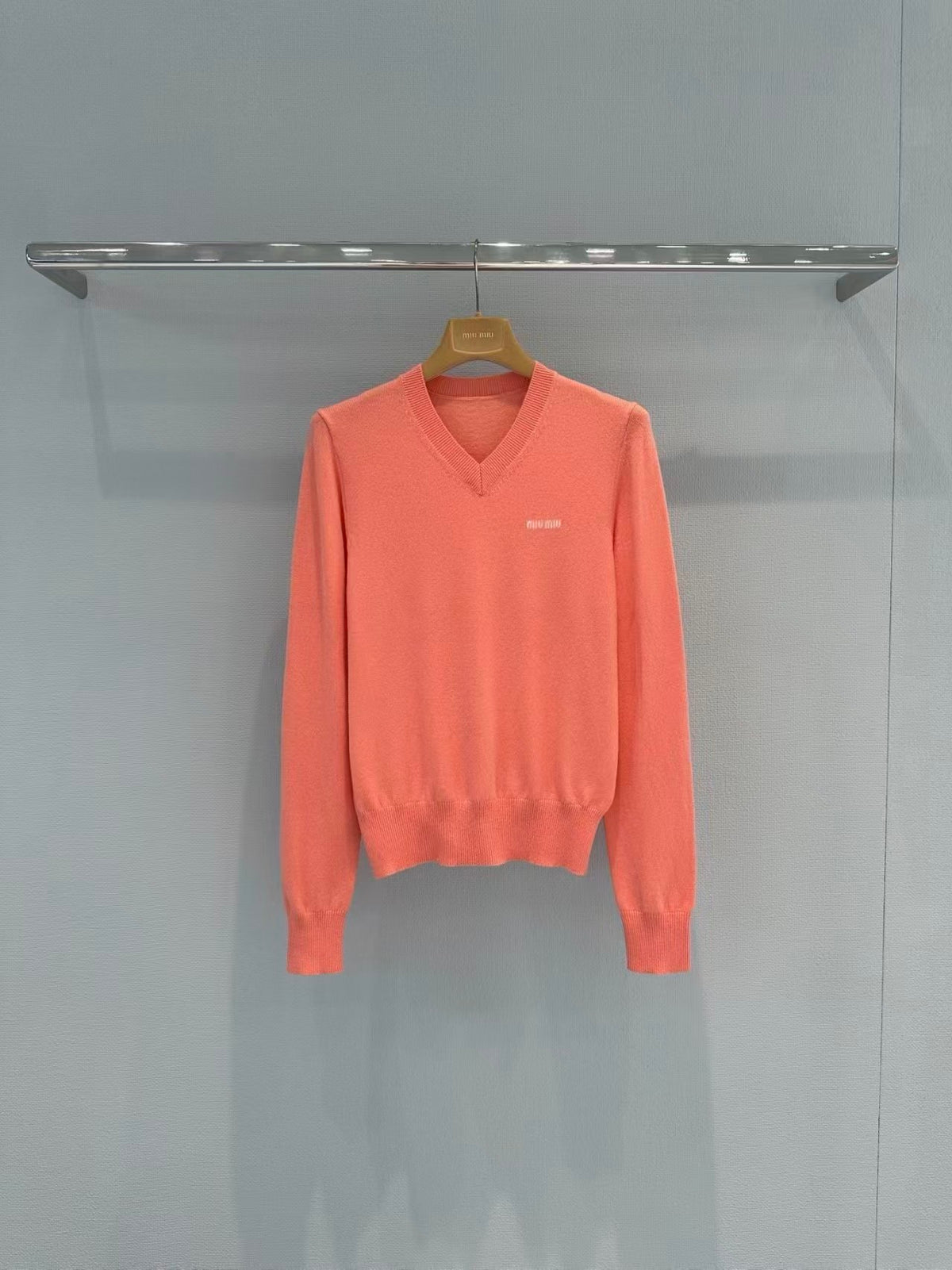 26FW New Long-Sleeve Knit Top