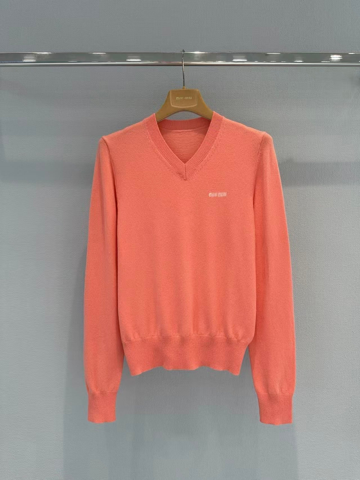 26FW New Long-Sleeve Knit Top