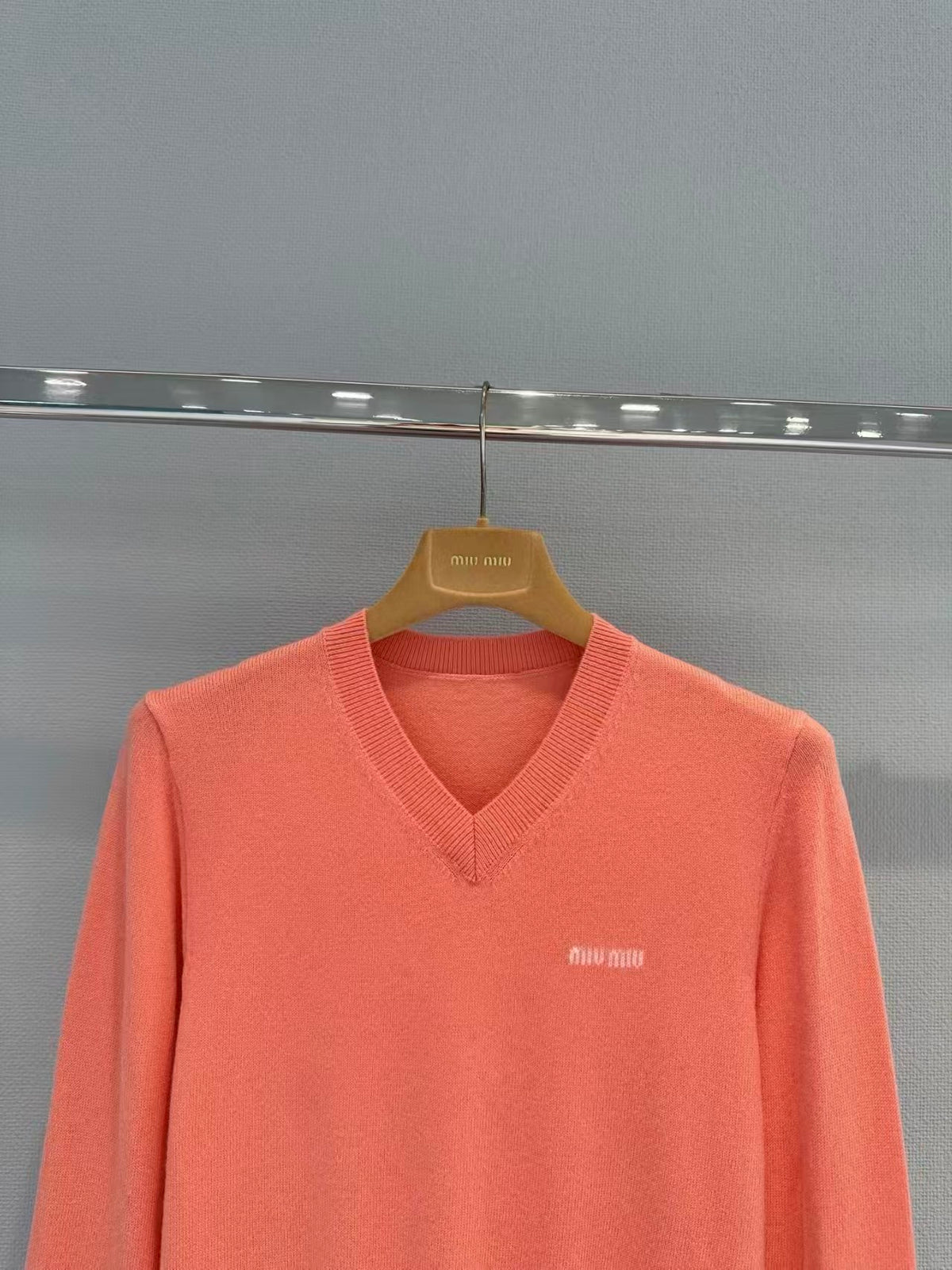 26FW New Long-Sleeve Knit Top