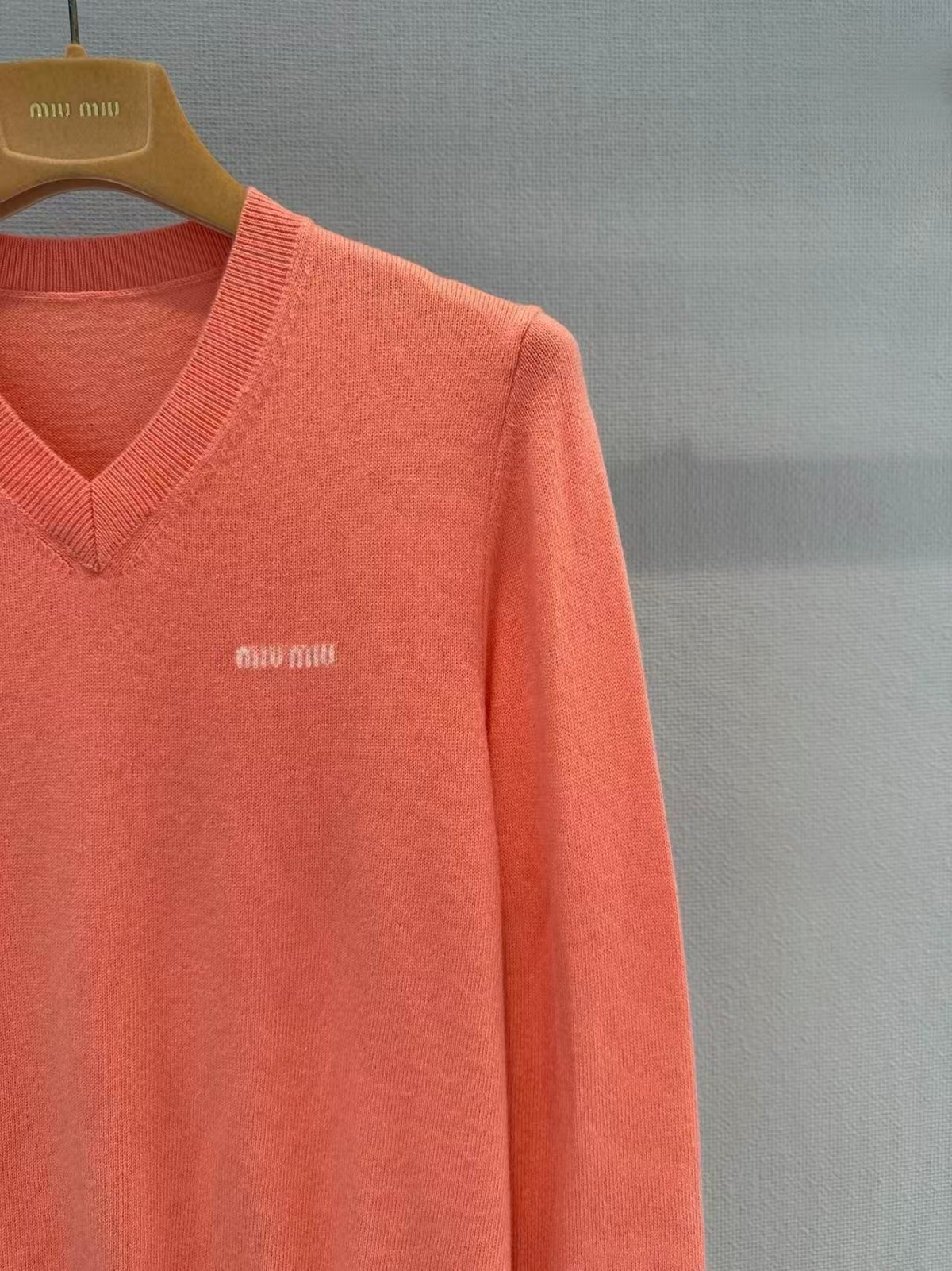 26FW New Long-Sleeve Knit Top