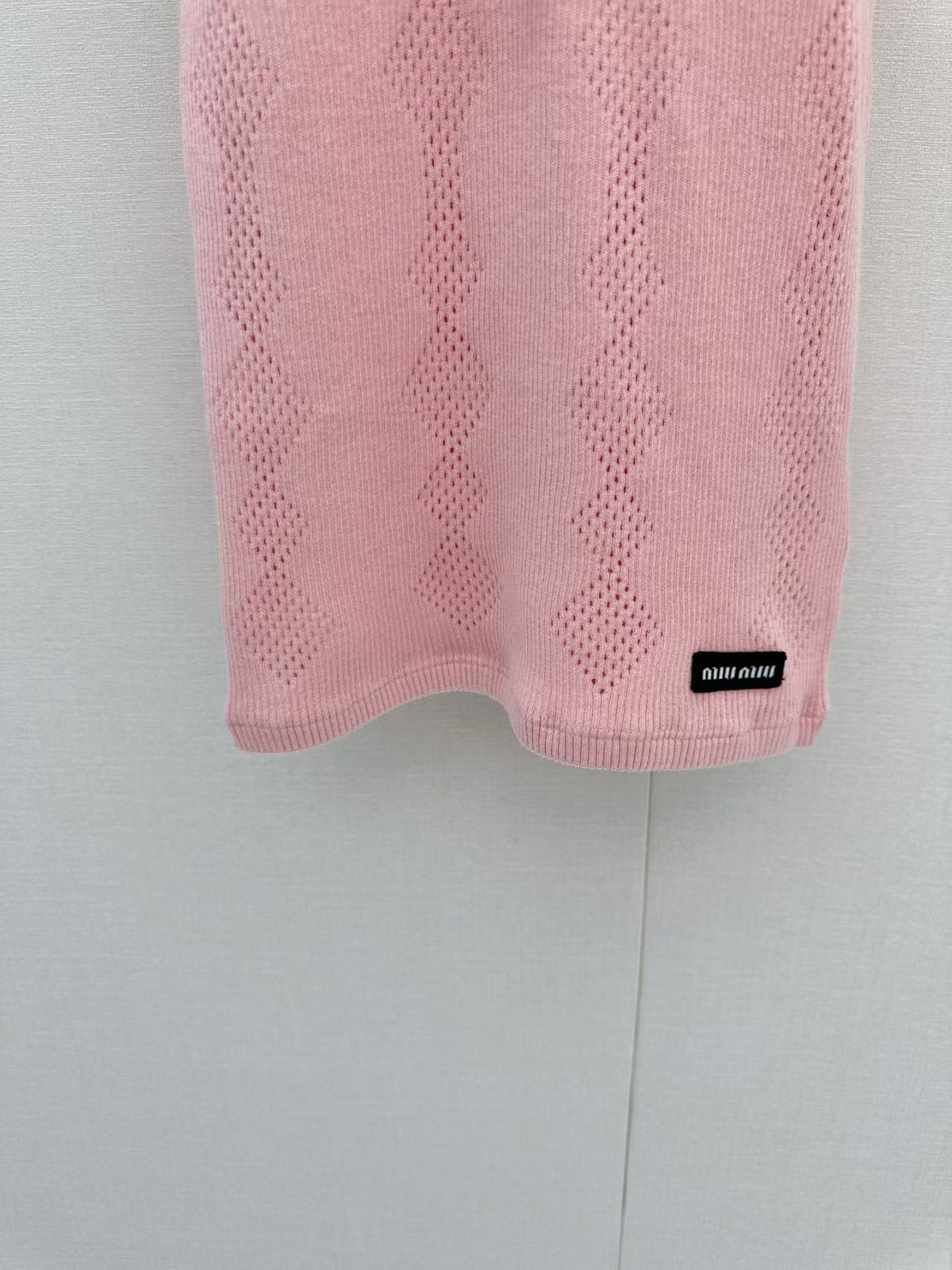 26FW New Cut-Out Knit Camisole