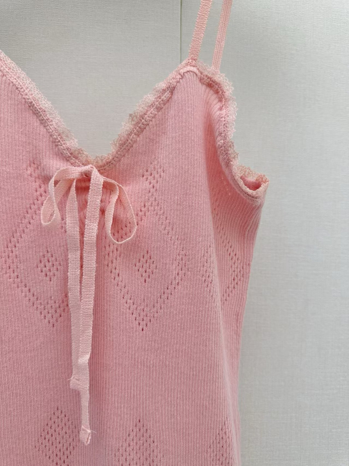 26FW New Cut-Out Knit Camisole