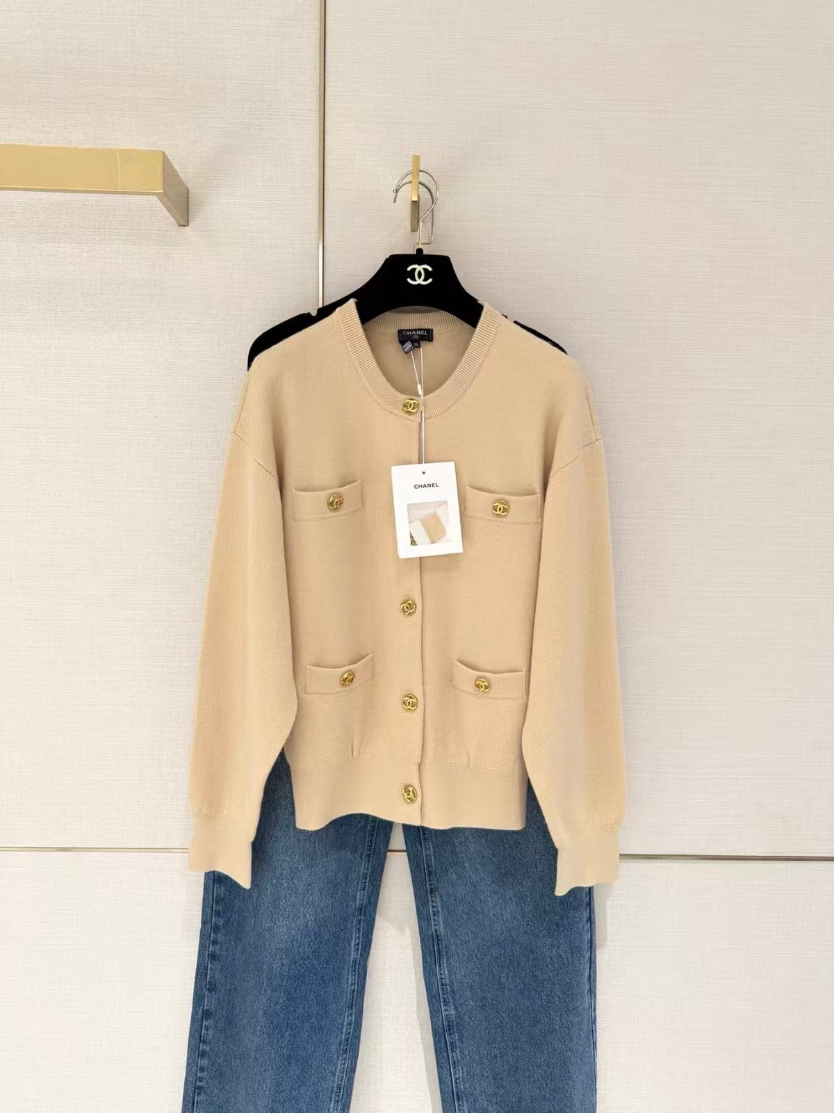 26FW New Metal-Buckle Knit Cardigan