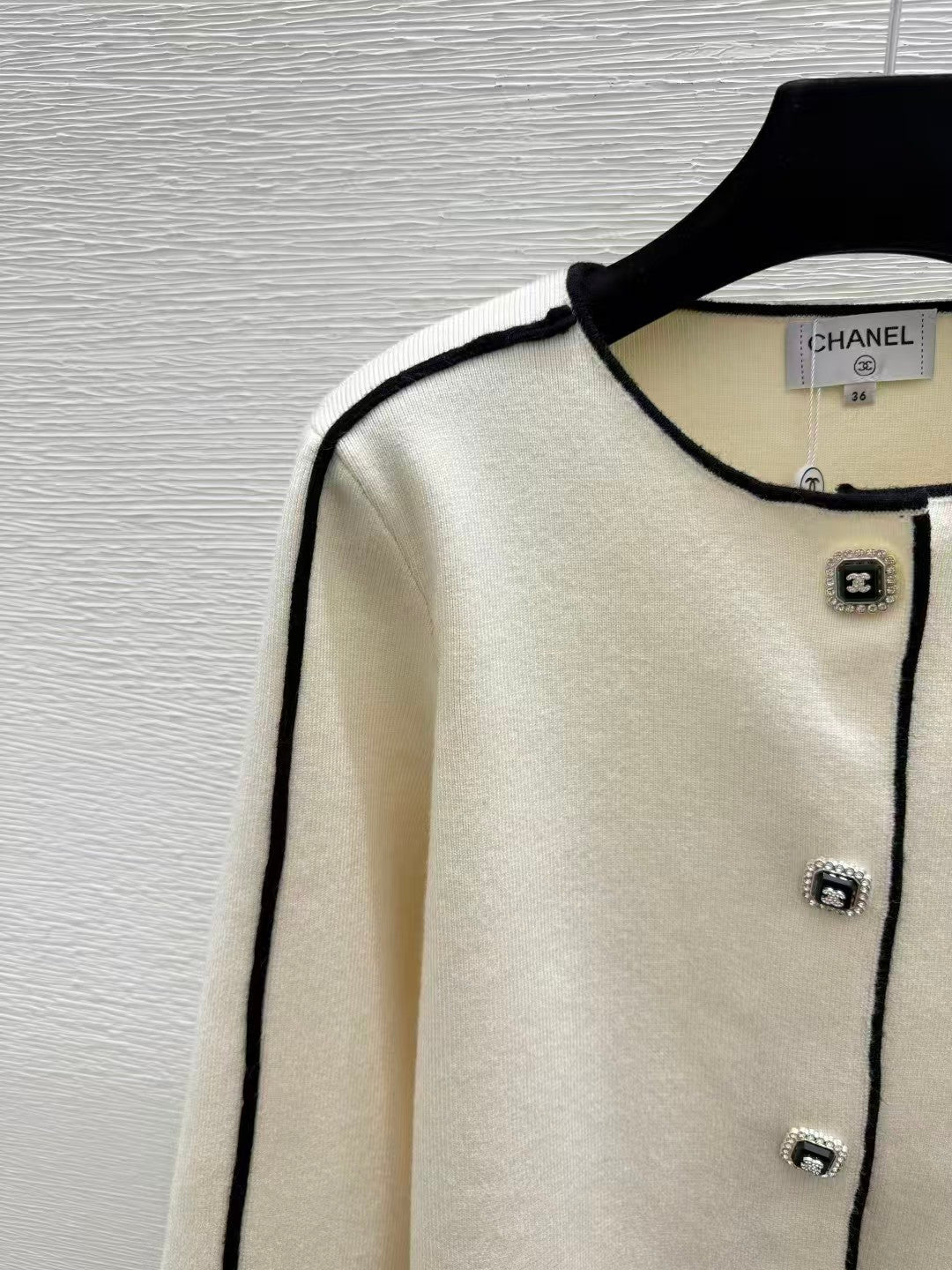 26FW New Minimalist Color-Block Knit Cardigan