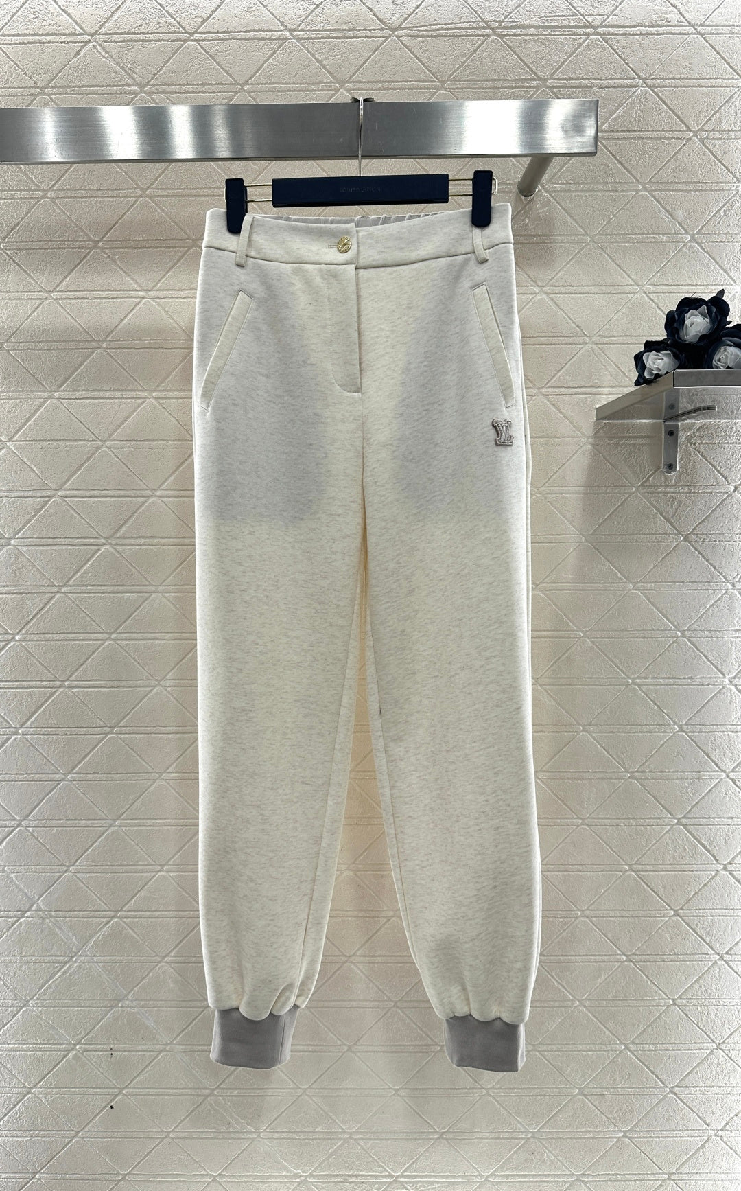 Lapel collar zip-up jacket and trousers set