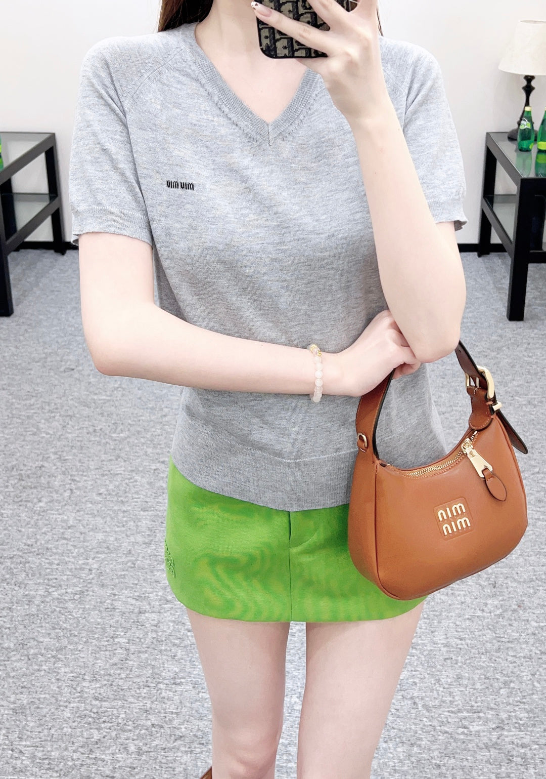 Heart-shaped neckline letter-print knitted short-sleeved top
