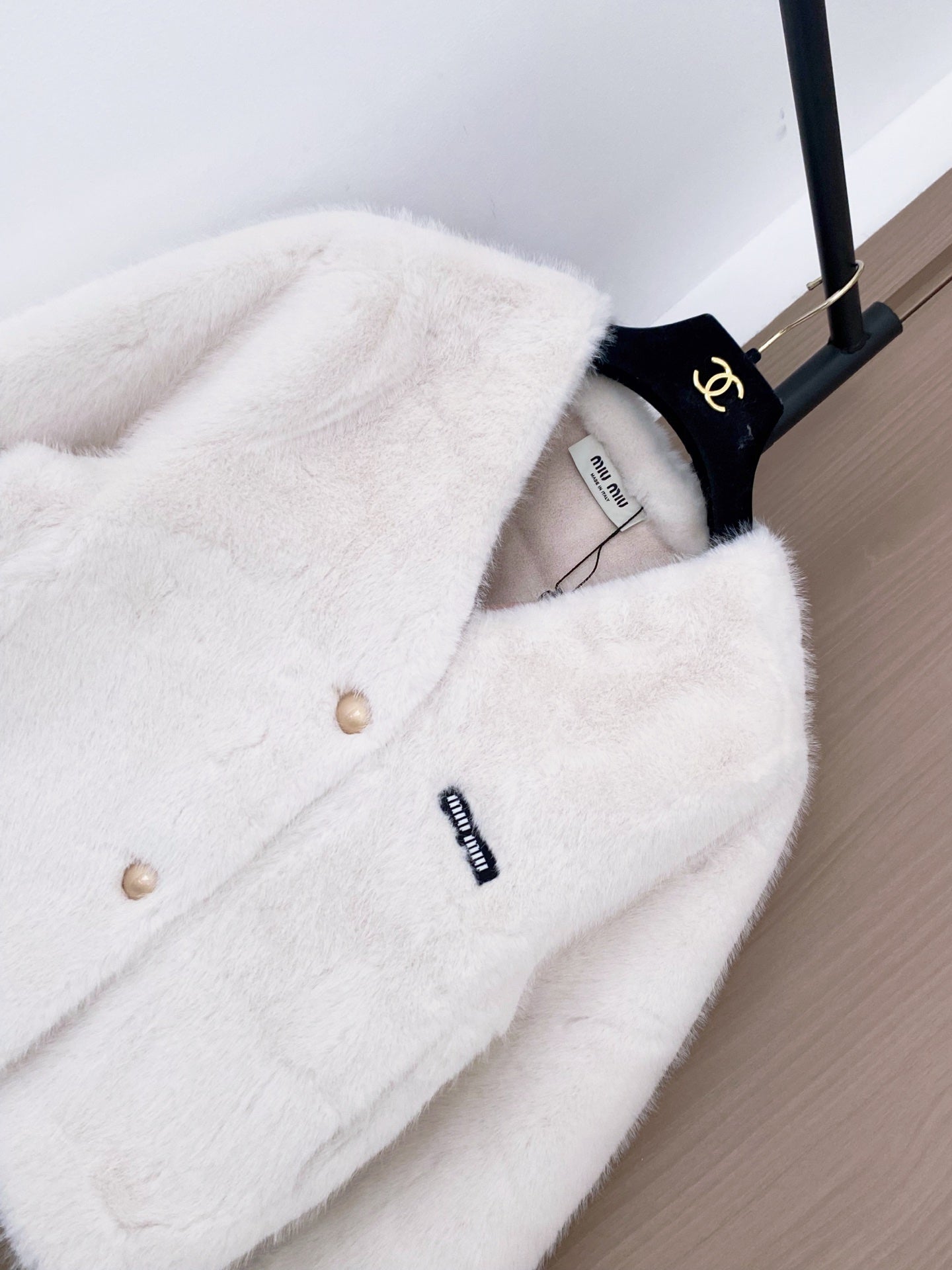 Fuzzy V-neck jacket
