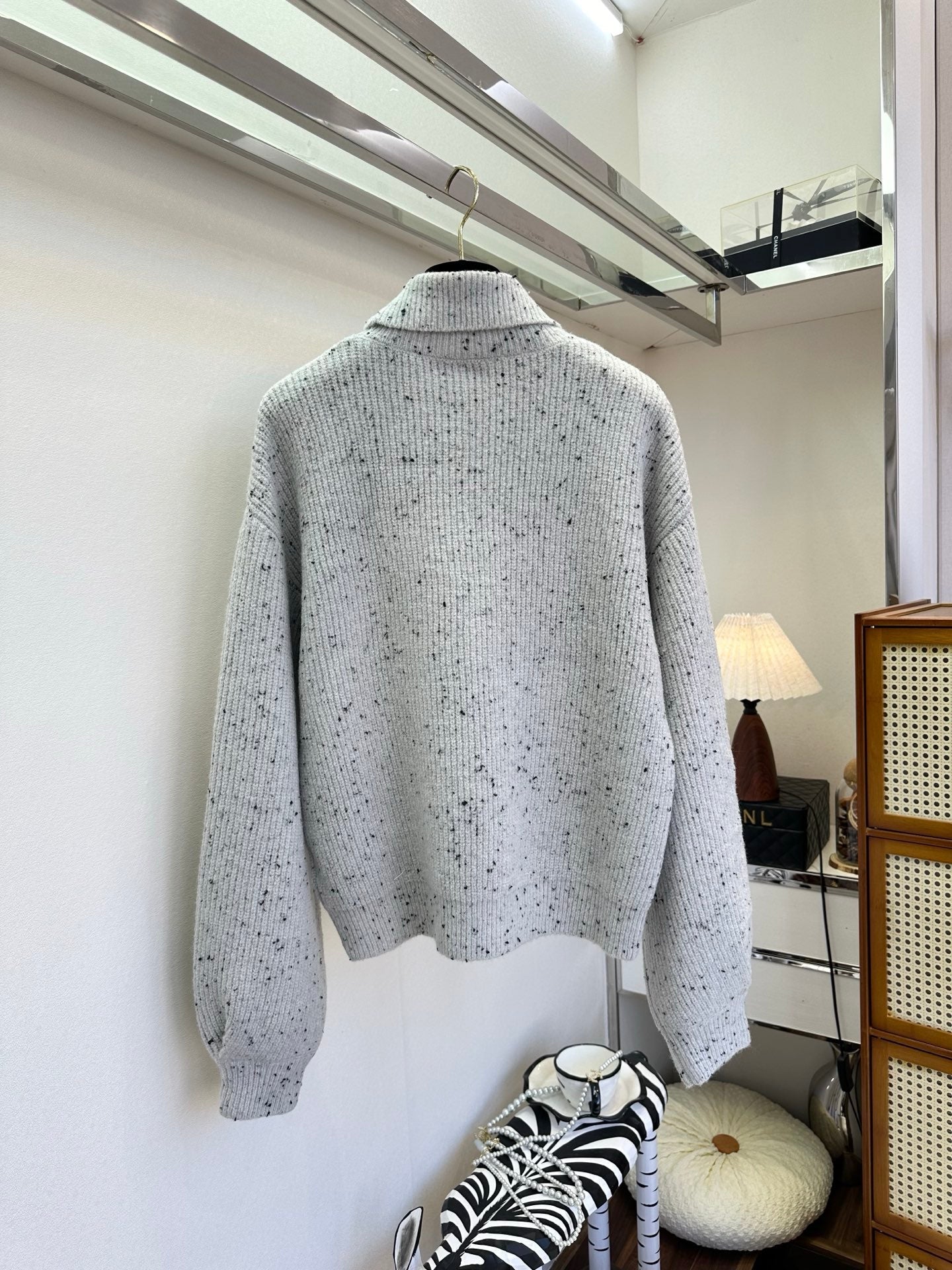 Gray polka dot knitted sweater
