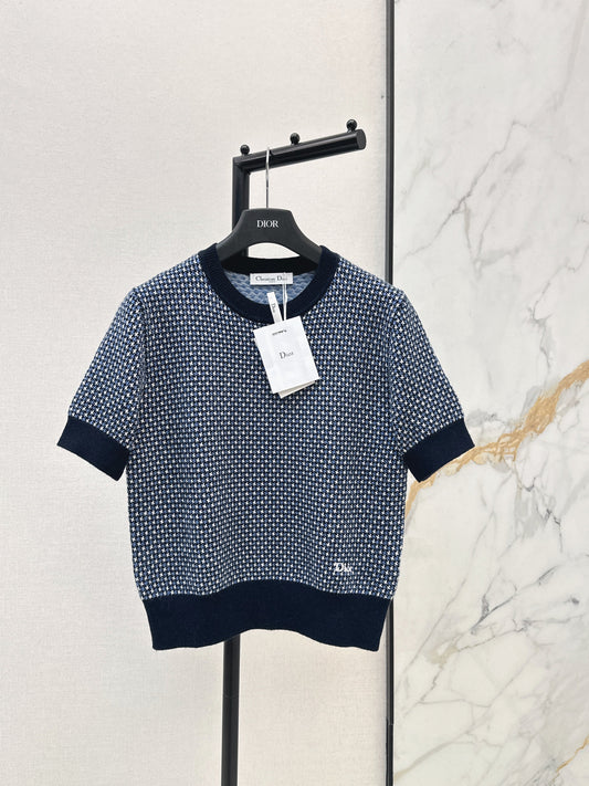 New style knitted short-sleeved sweater