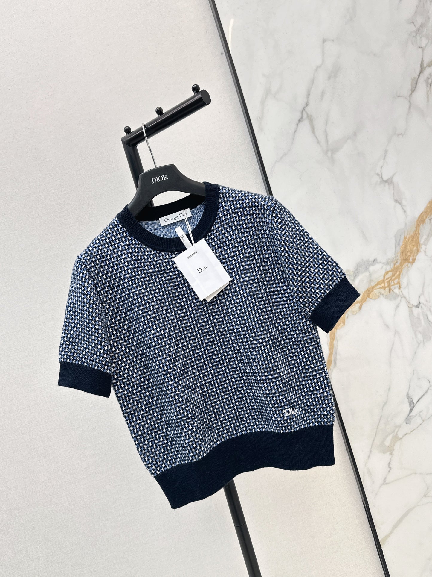 New style knitted short-sleeved sweater