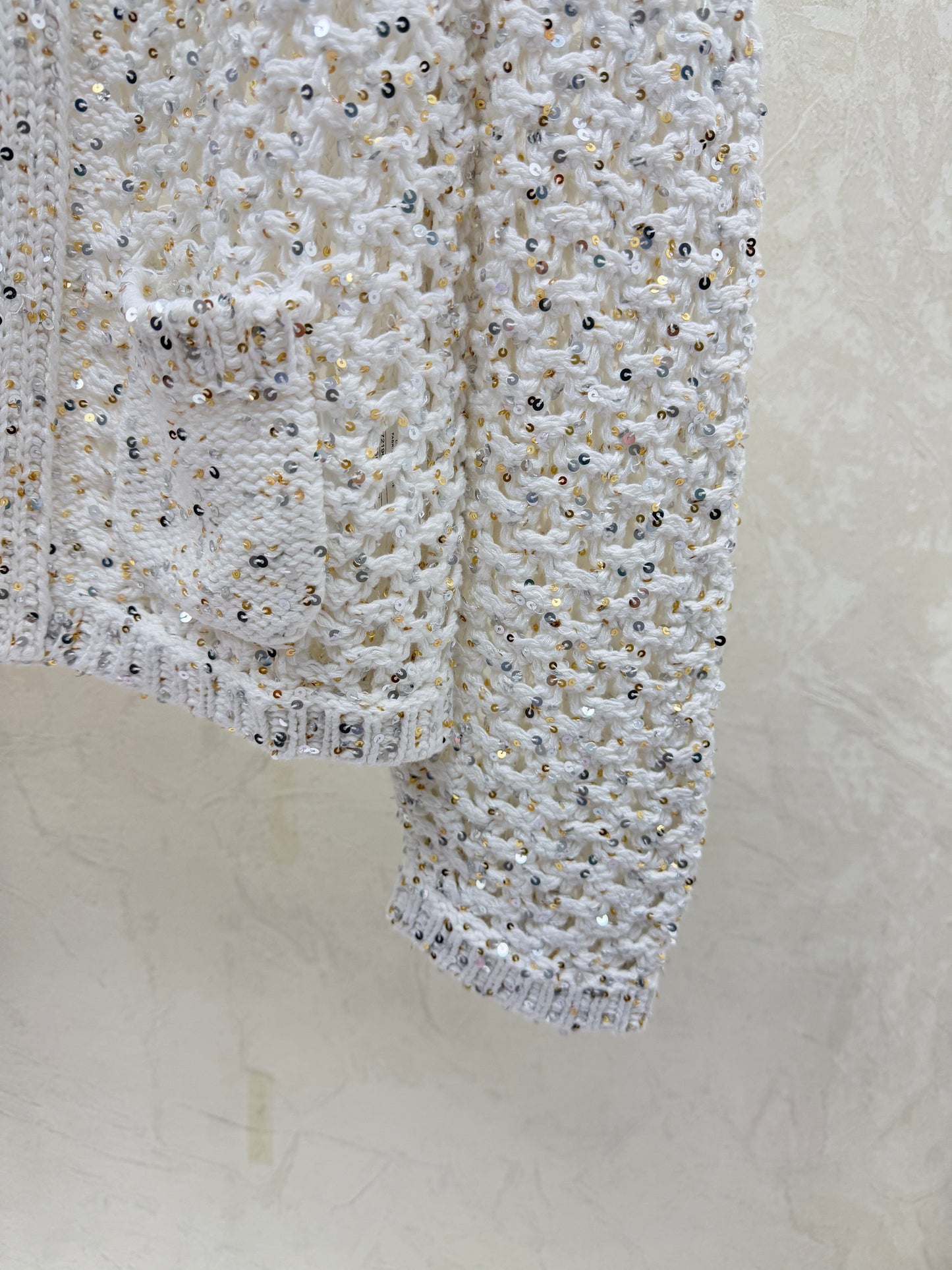 Openwork beaded round-neck knitted cardigan