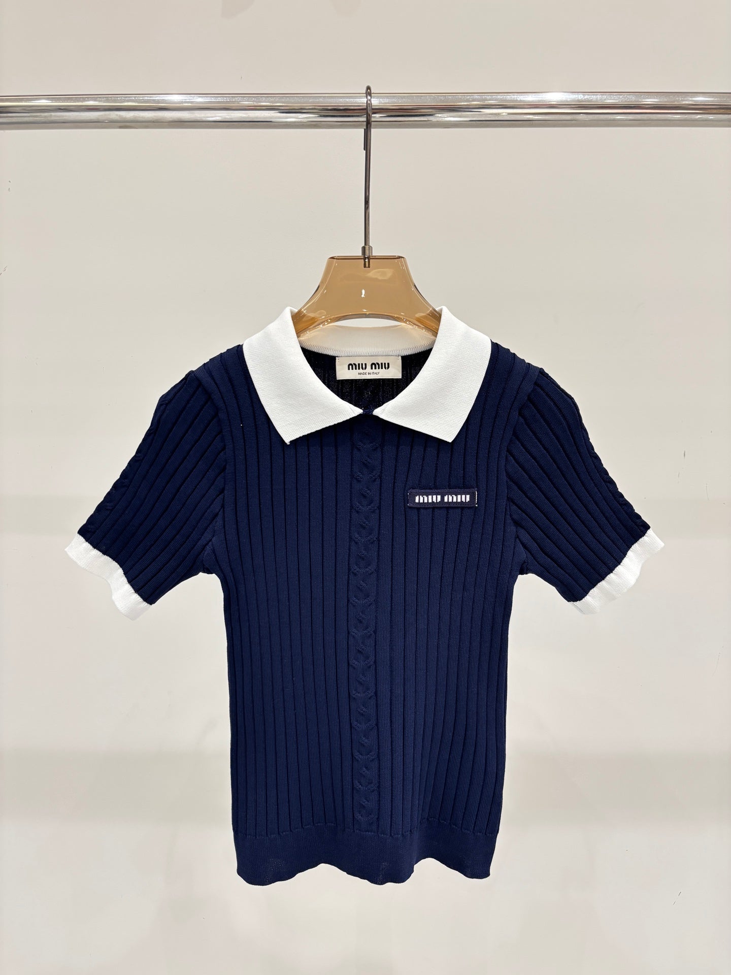 2026 new arrival, lapel collar, color-block knitted short-sleeved top.