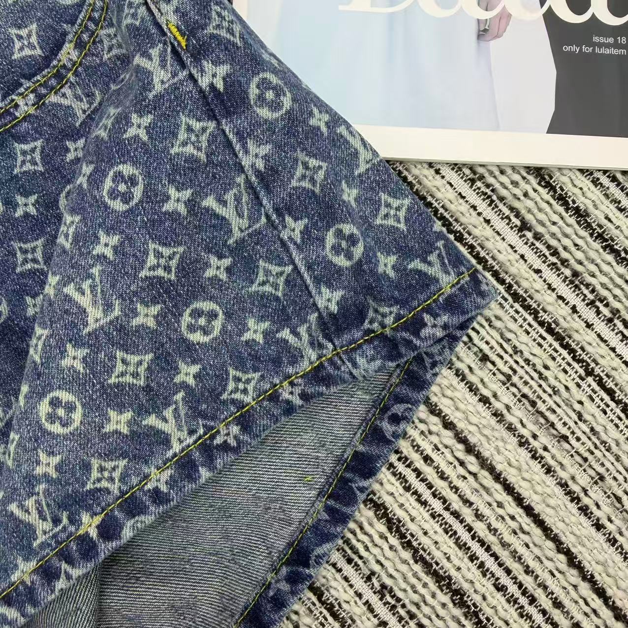 26 New Style Logo Print Denim Shorts